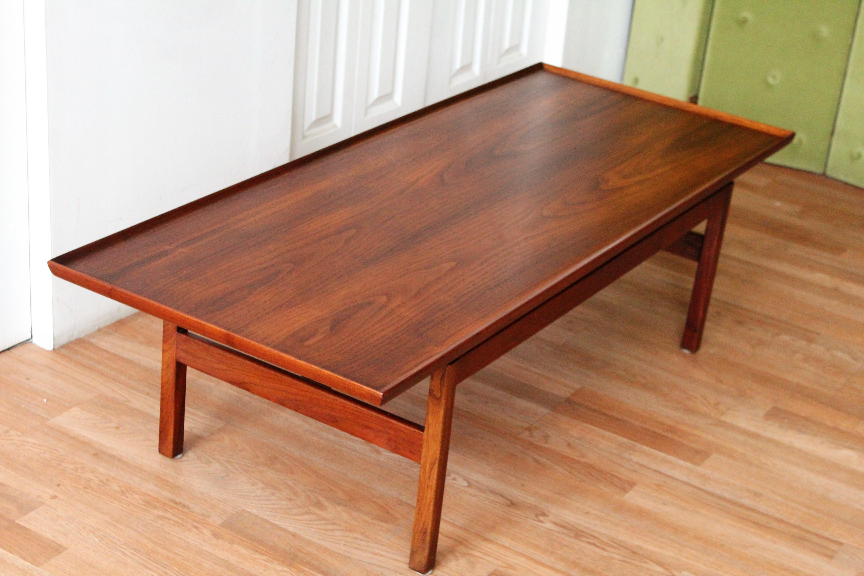 Jens Risom Walnut Coffee Table In Good Condition In Chicago, IL