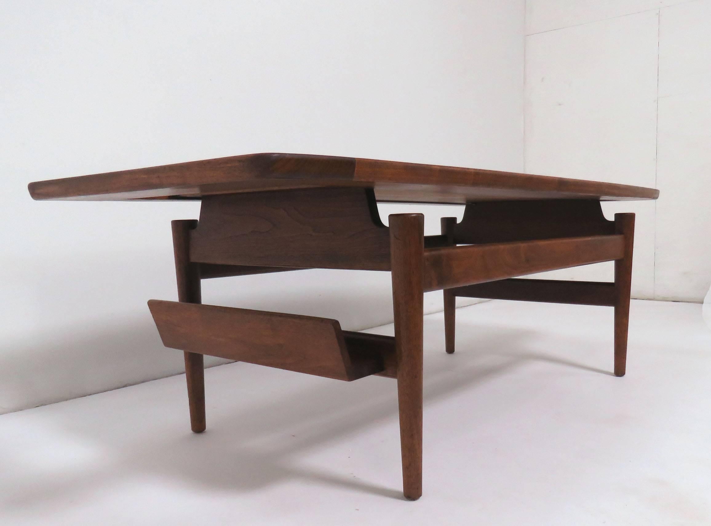 Jens Risom Walnut Coffee Table with Magazine Holder, circa 1950s 1