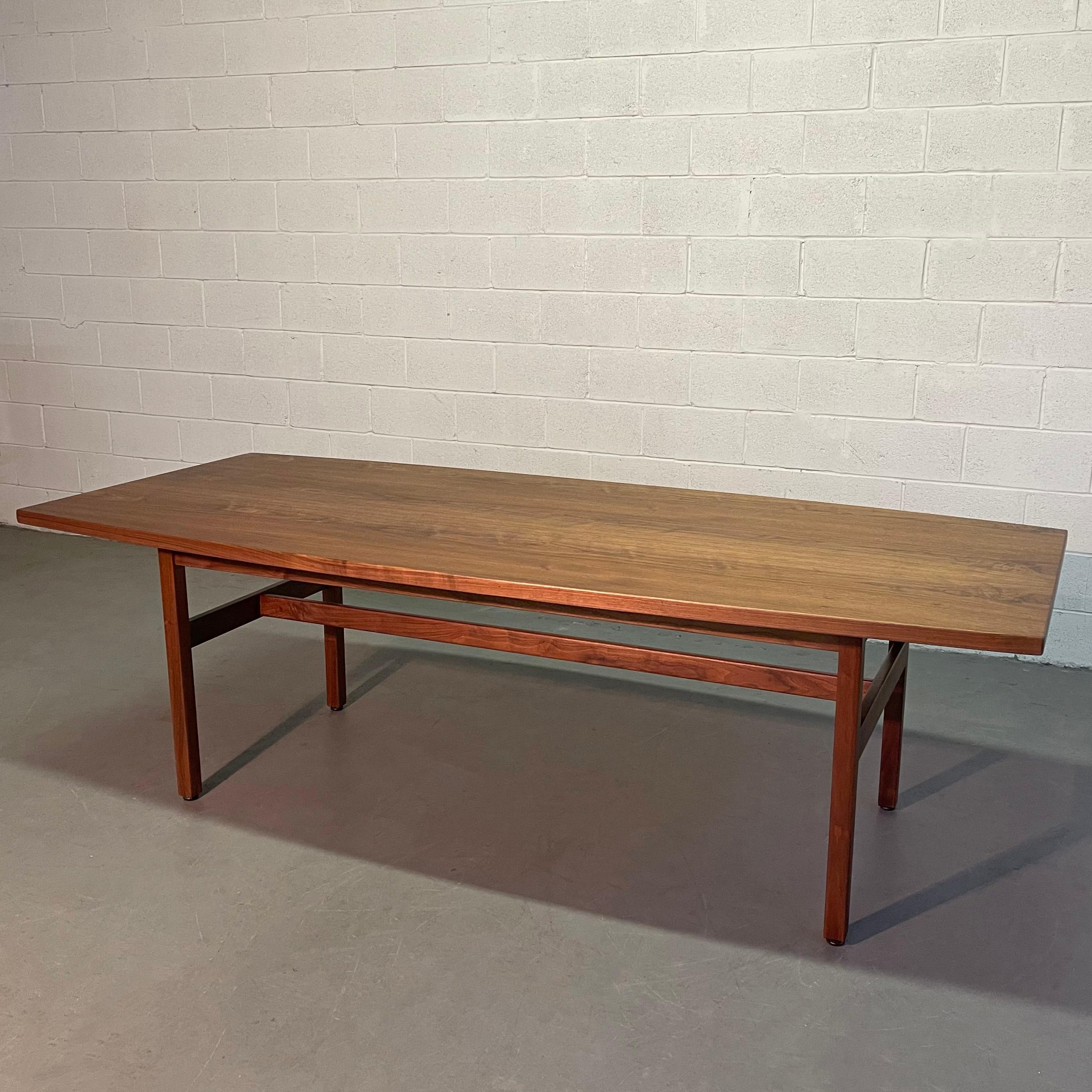 Jens Risom Walnut Conference Dining Table In Good Condition In Brooklyn, NY