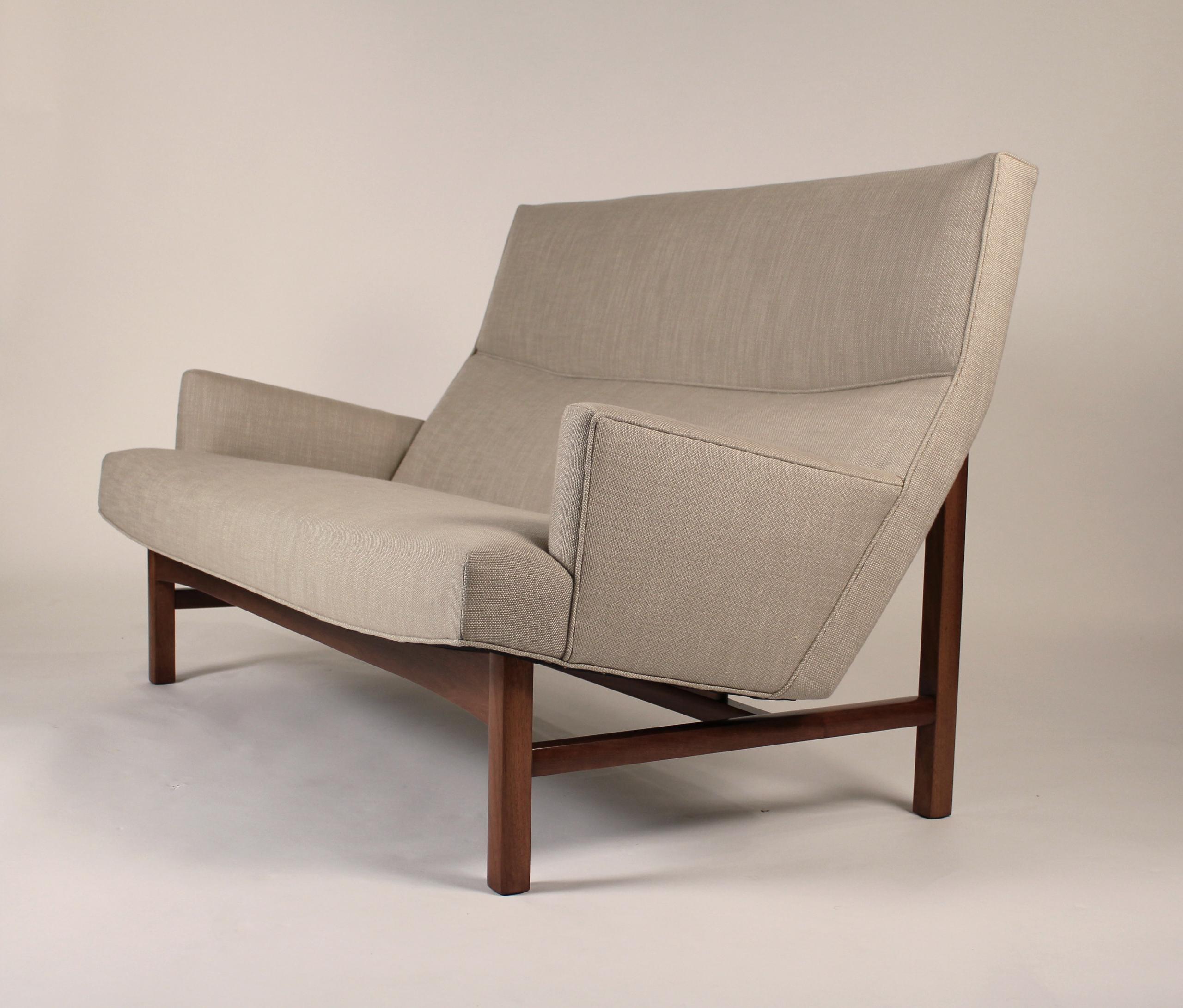 American Jens Risom Walnut Cradled Settee