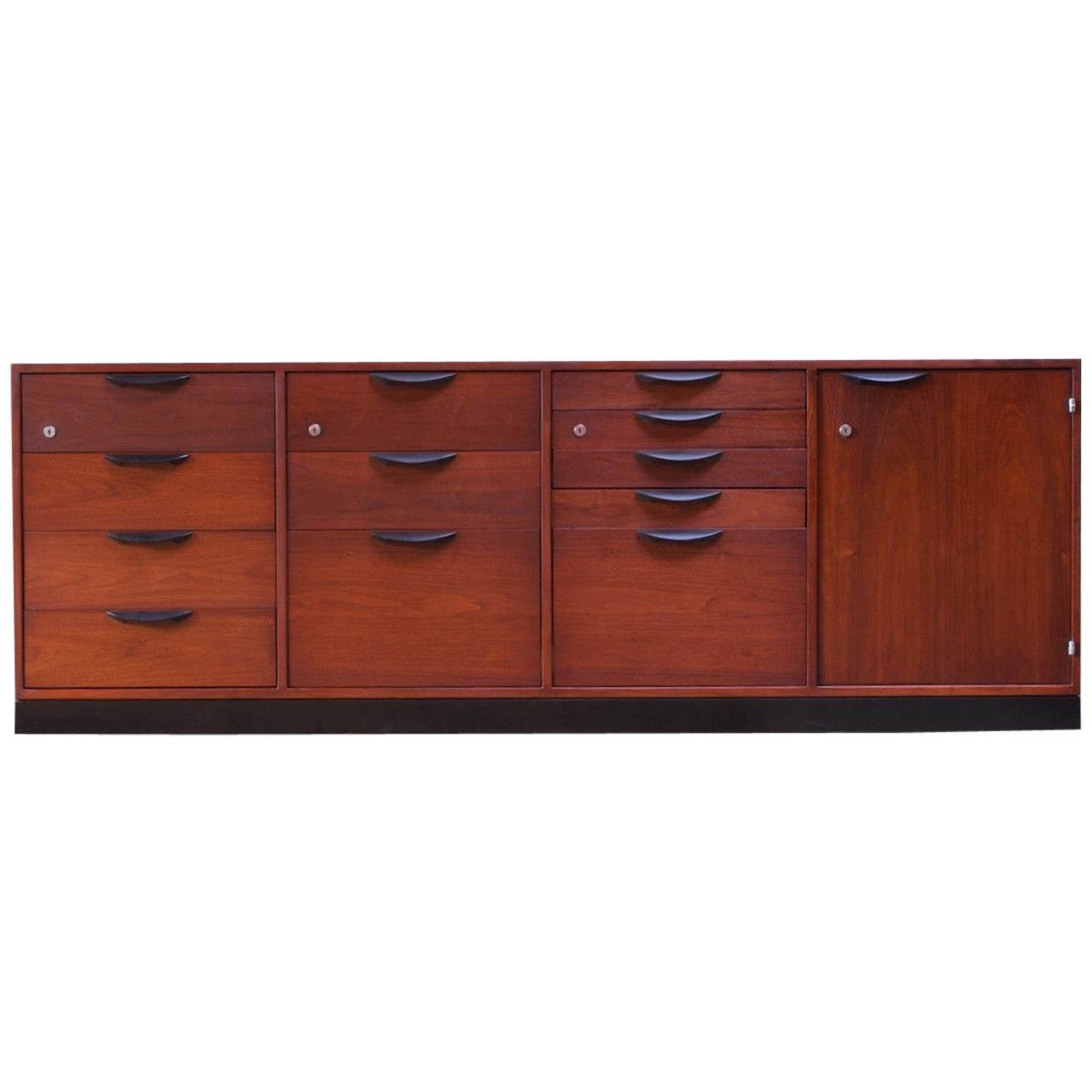 Antique Credenzas For Sale in New York 1stdibs Page 4