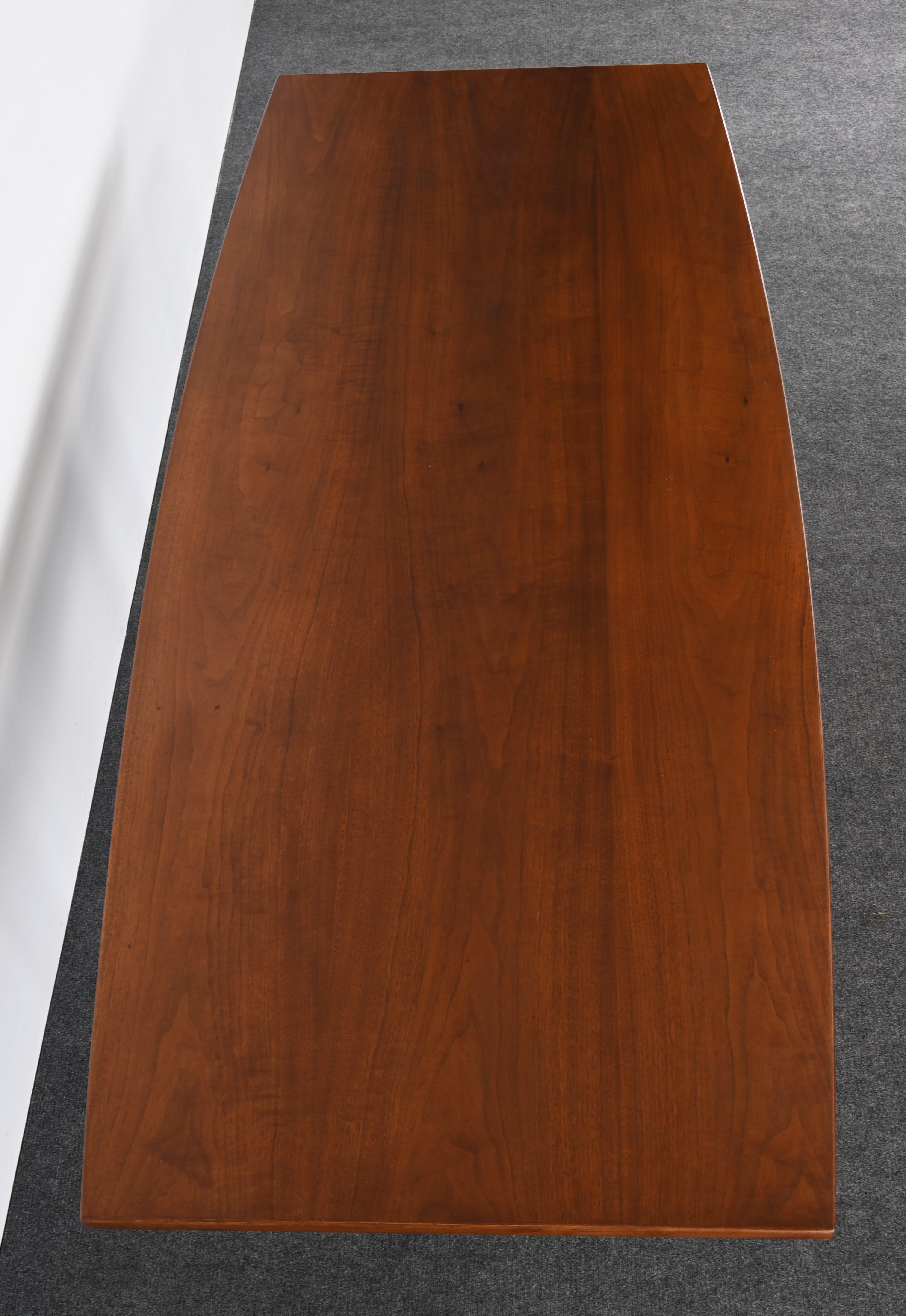 Table de salle à manger en noyer de Jens Risom, années 1950 en vente 5