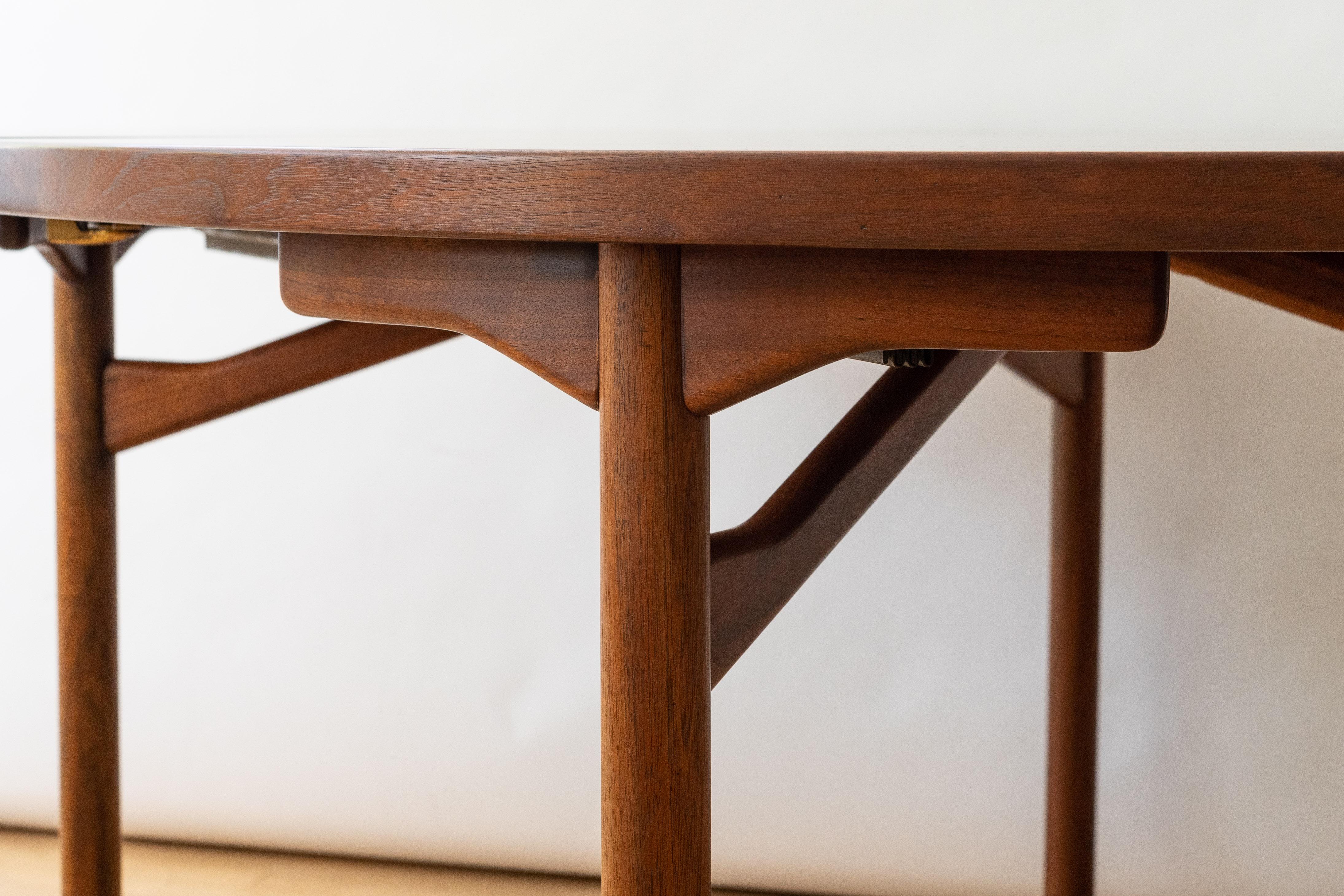 Jens Risom Walnut Dining Table 2