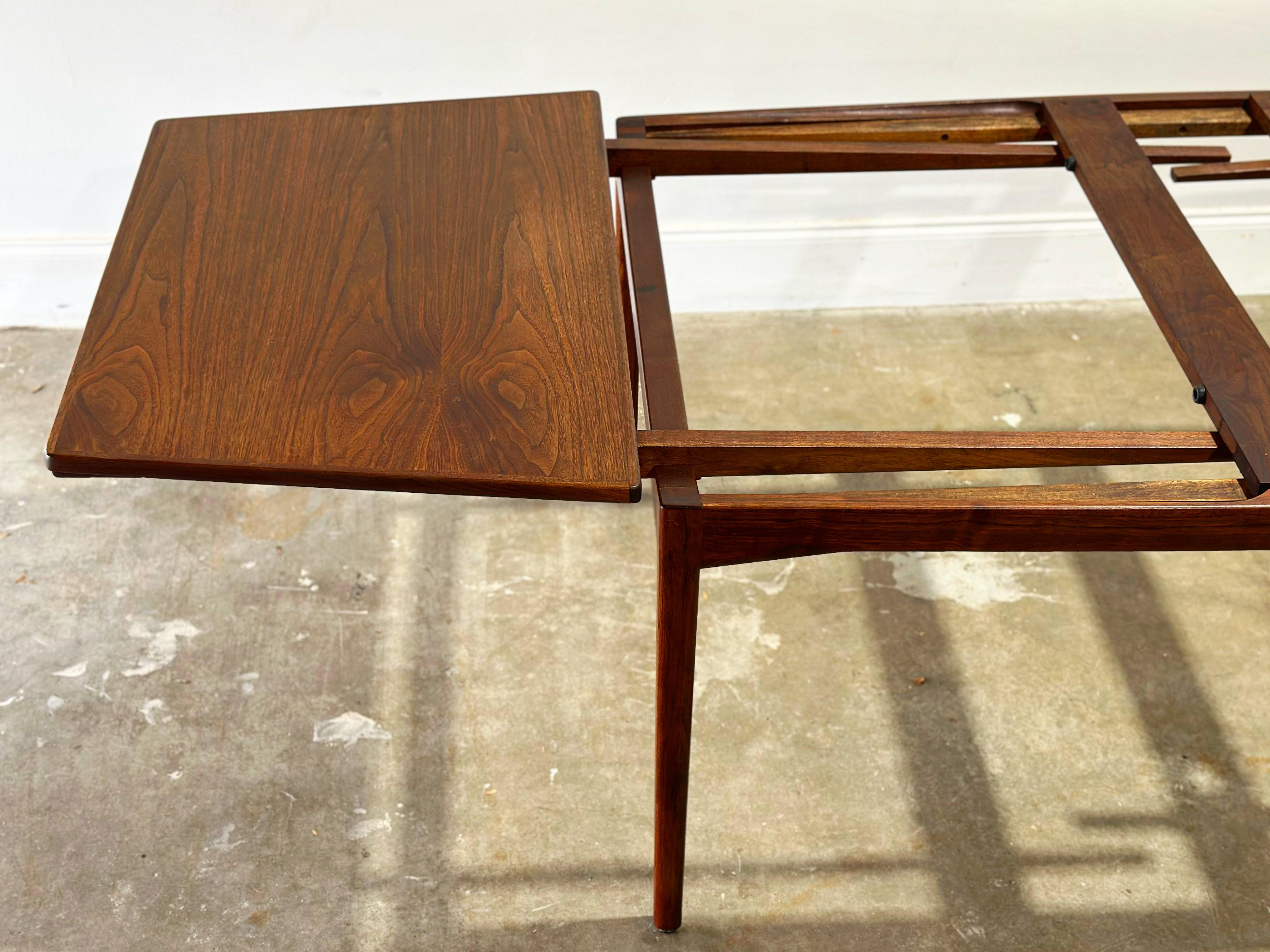 Jens Risom Walnut Dining Table, Rare Midcentury Draw Leaf Extension 3