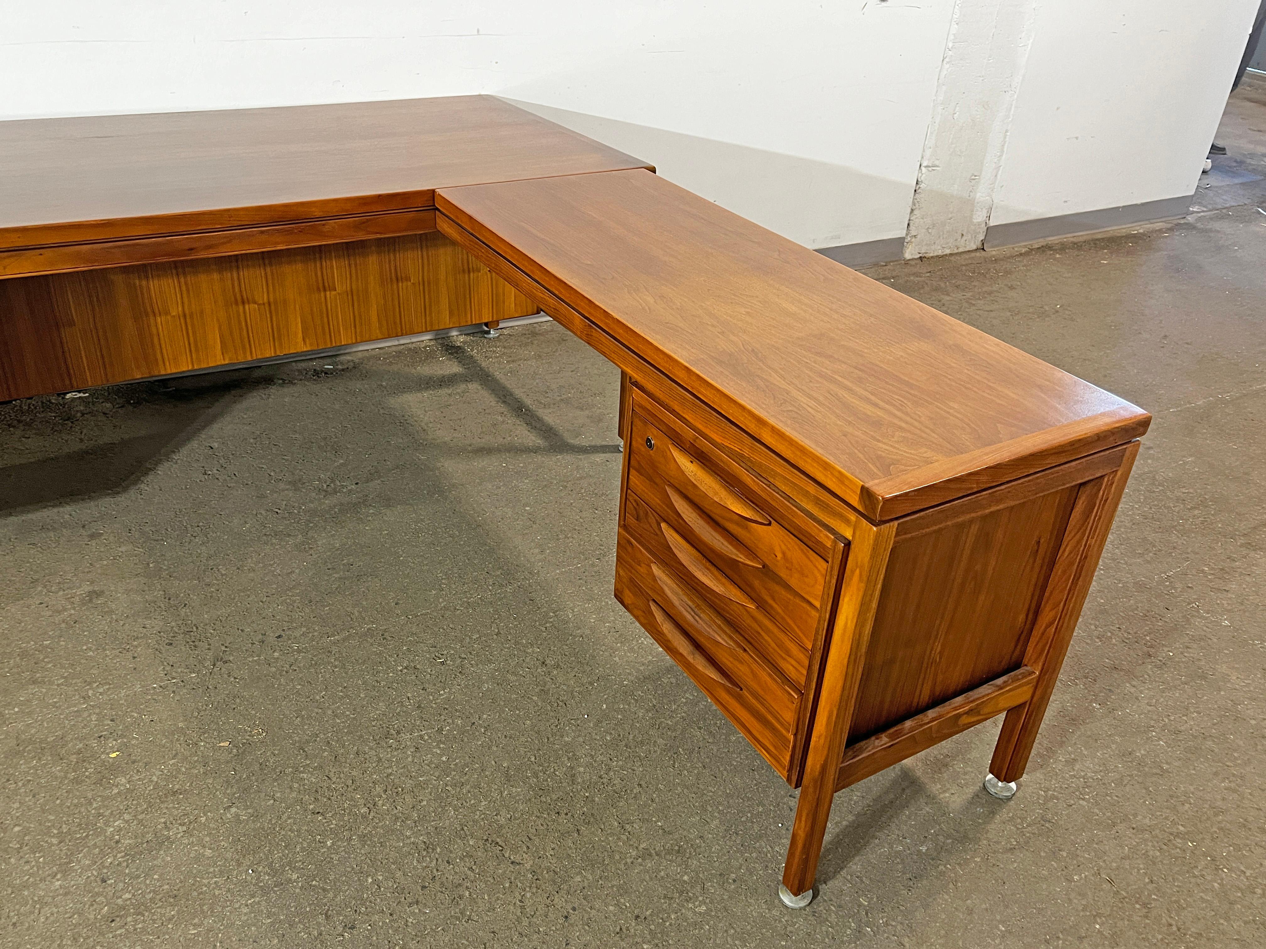Mid-Century Modern Jens Risom Walnut Executive Desk with Return Circa 1960s