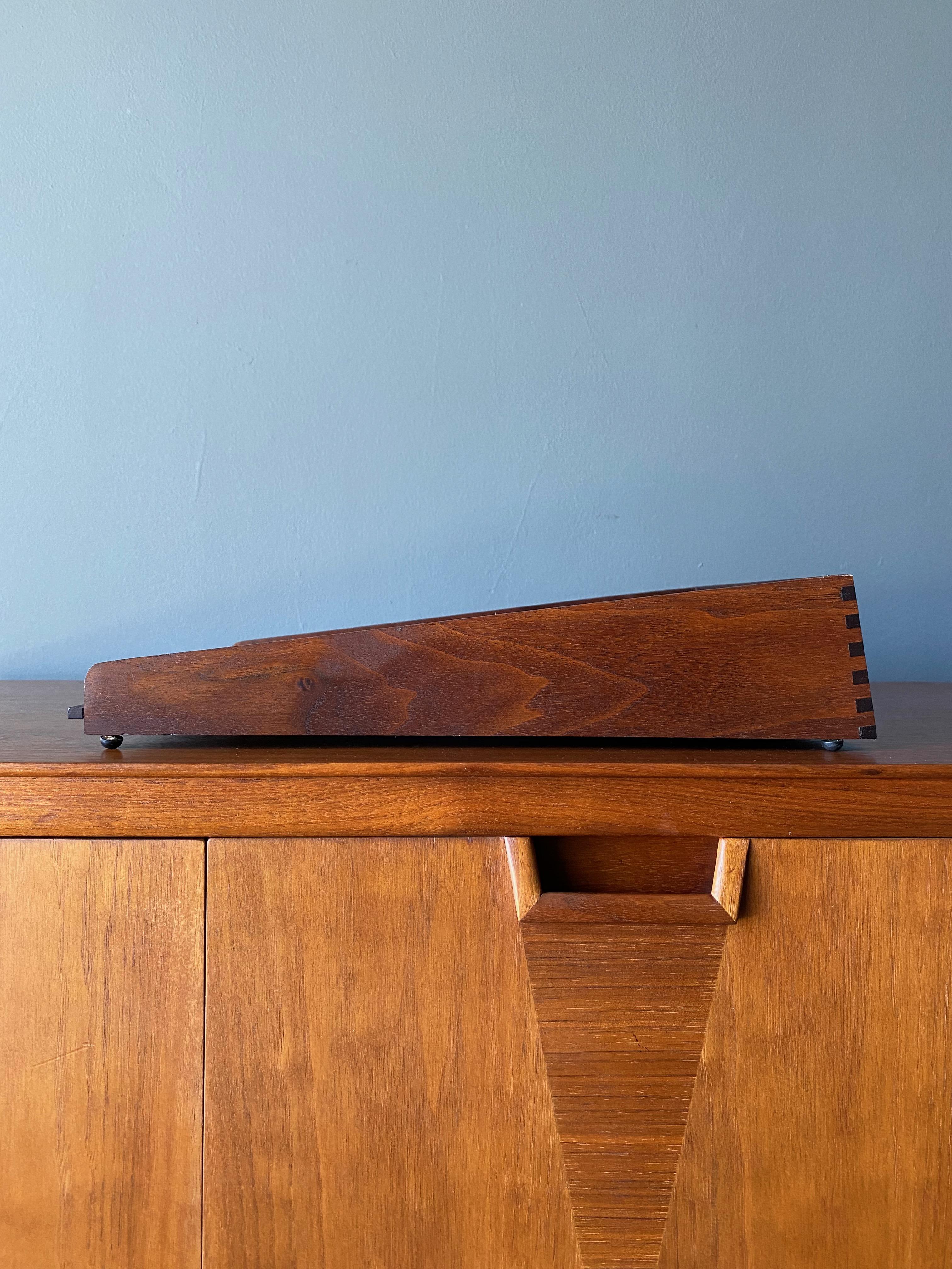 Jens Risom walnut letter / paper tray, circa 1960.