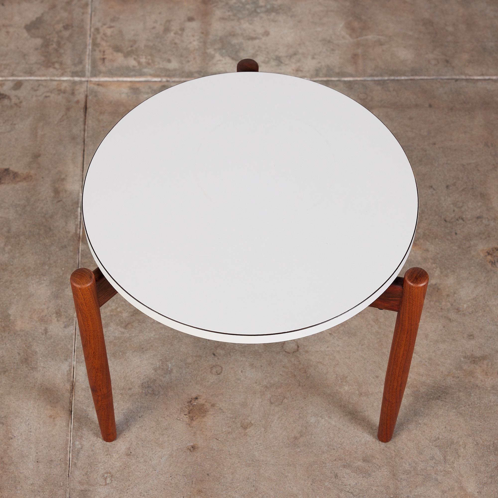 Jens Risom Walnut Side Table at 1stDibs | jens risom side table