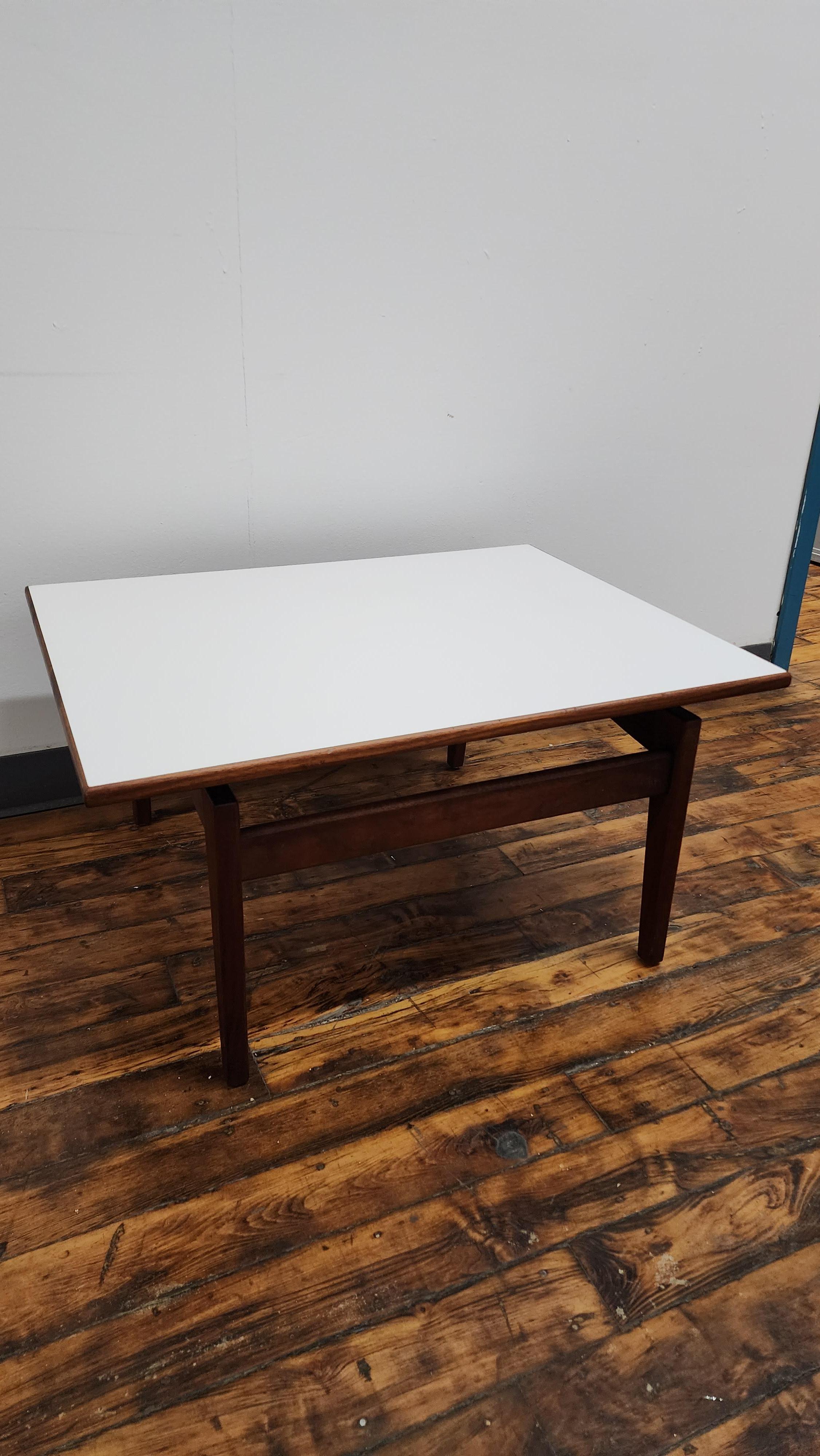 Mid-20th Century Jens Risom Walnut side table For Sale