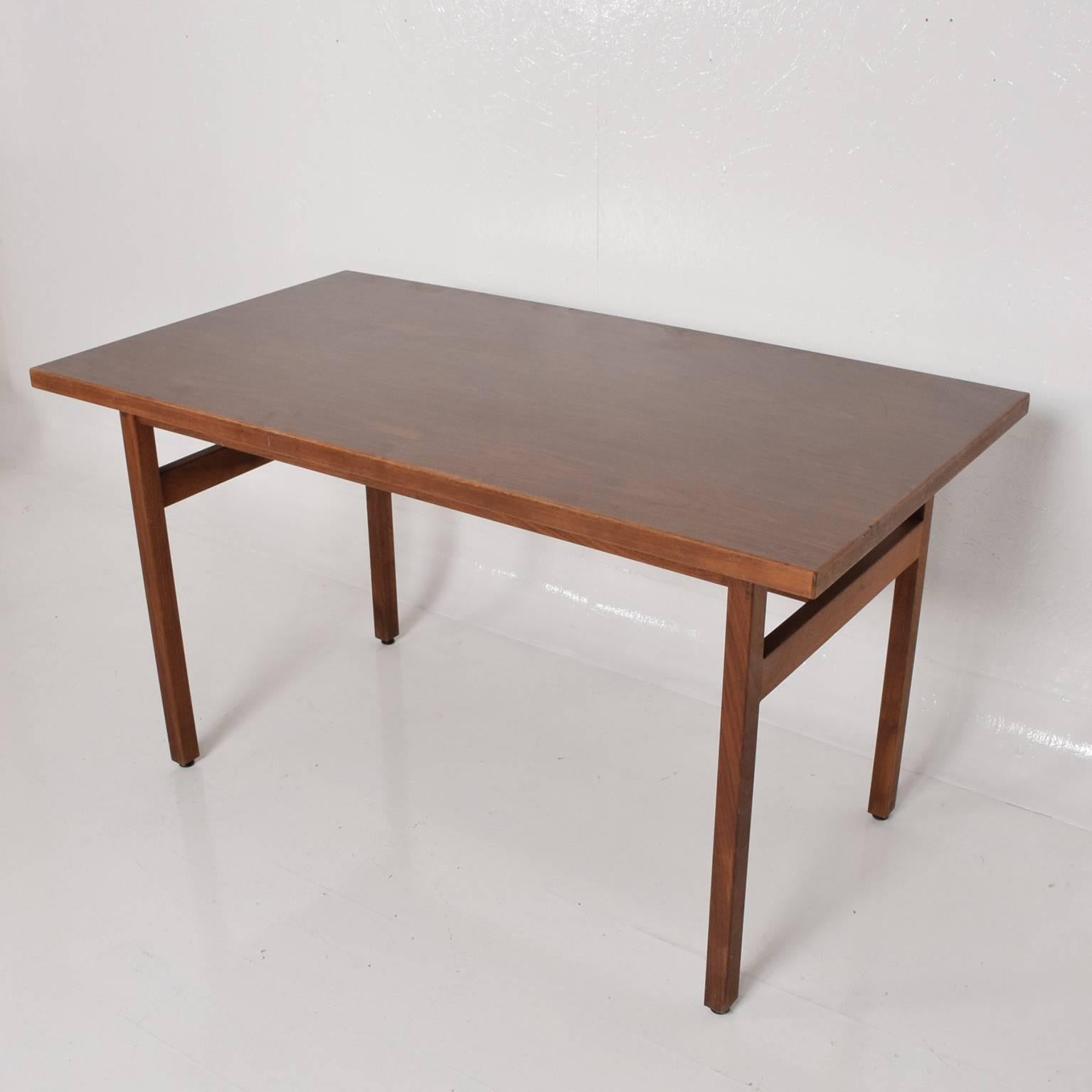 Mid-Century Modern Jens Risom Walnut Table Desk Midcentury Period