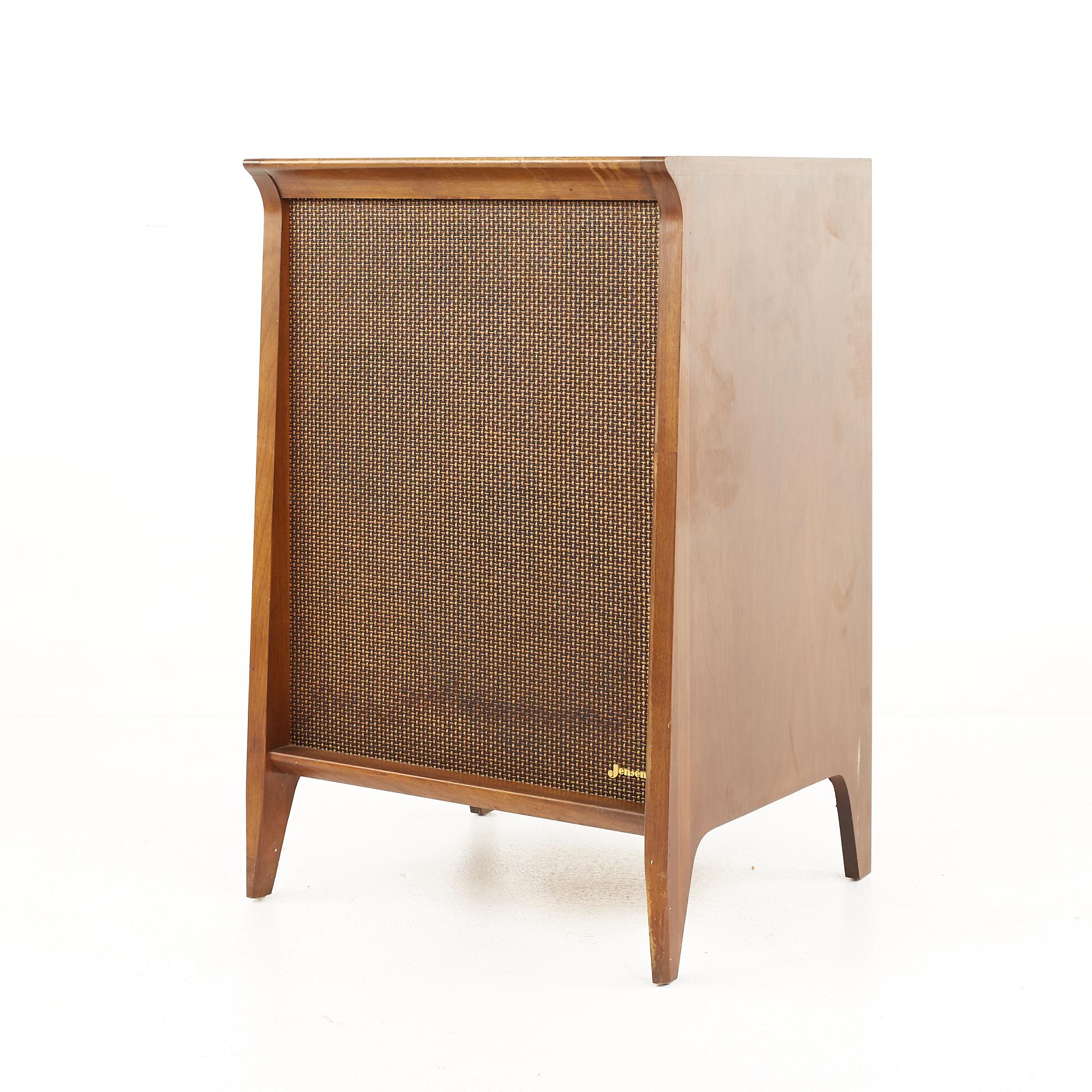 Jensen Mid Century Floor Speakers, a Pair In Good Condition In Countryside, IL