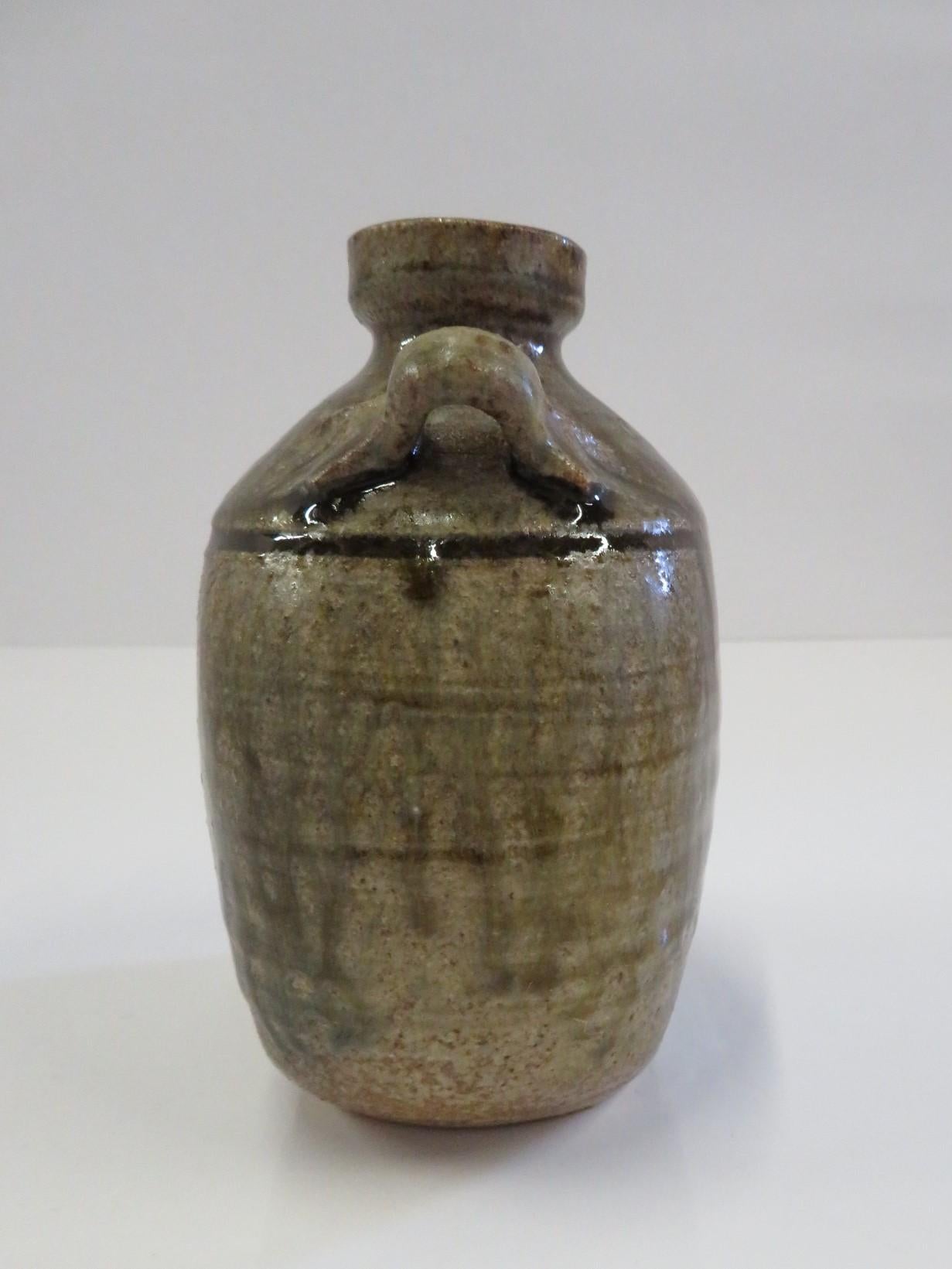 Américain Vase en forme de cruche en glaçure à sel de raku organique et moderne de Jensen Studio en vente