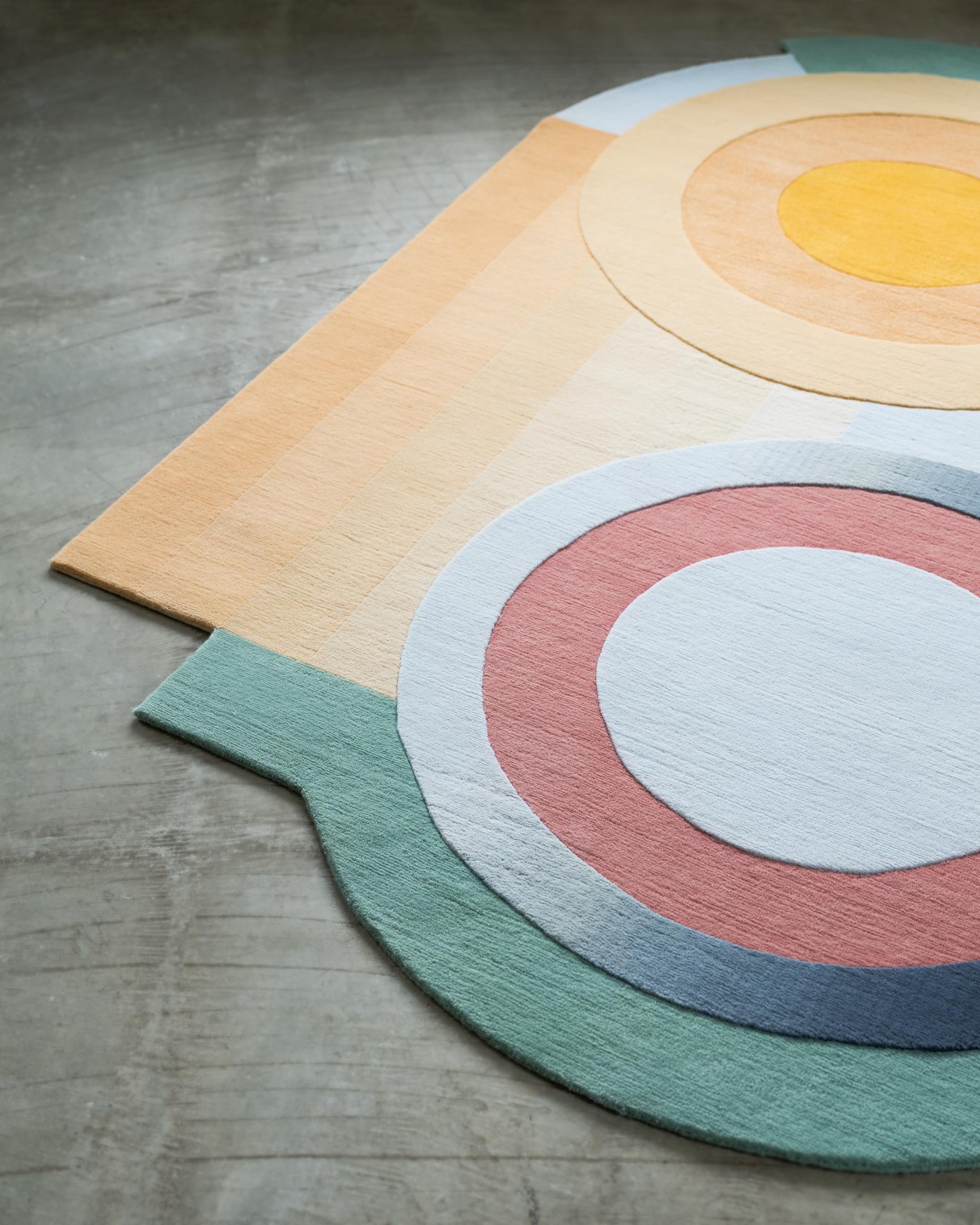 Hand-Knotted Jensin Okunishi Studio Yellow Ombré Himalayan Wool and Silk Picnic Rug For Sale