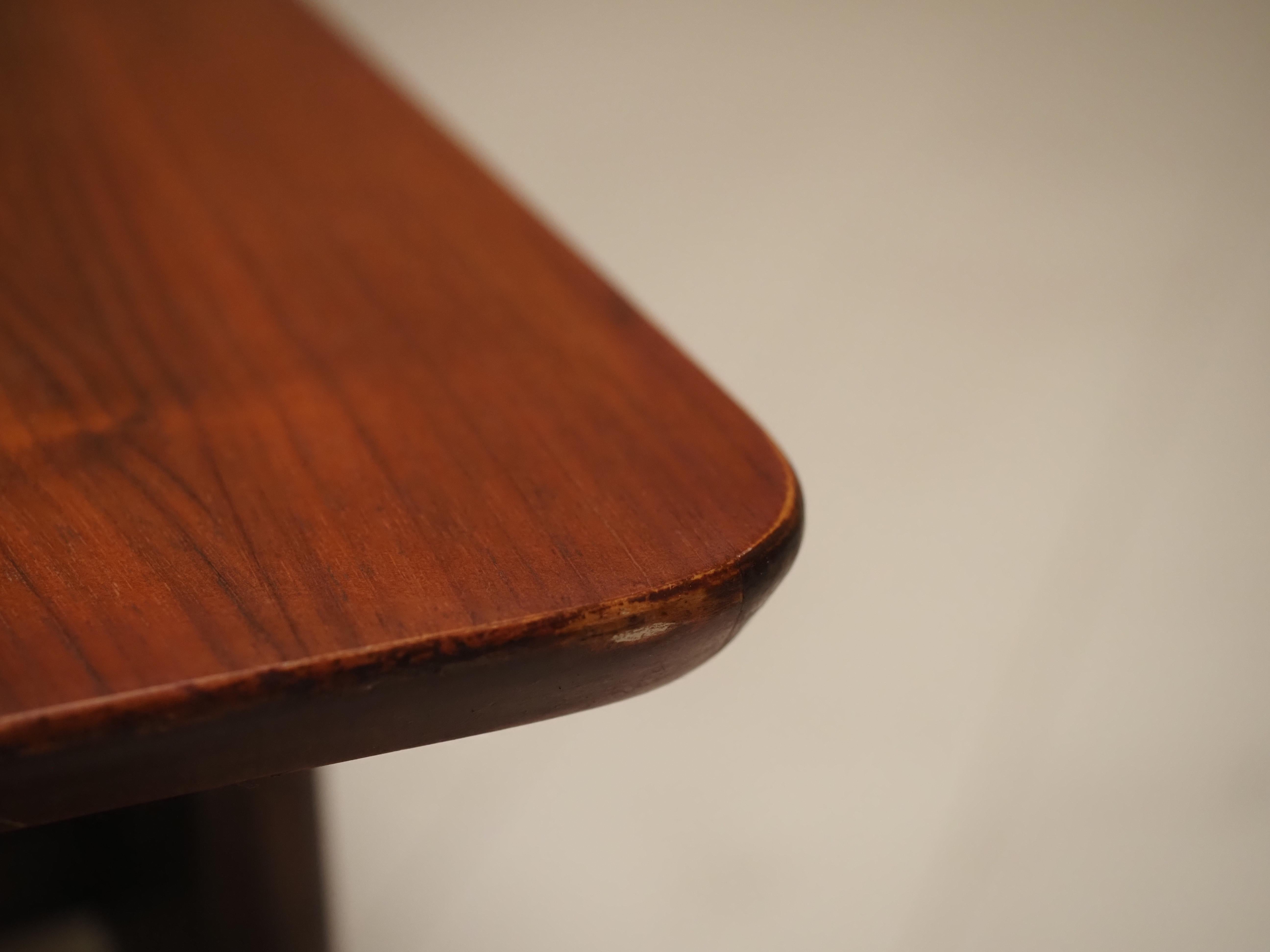 Jentique UK 1960’s coffee table For Sale 6