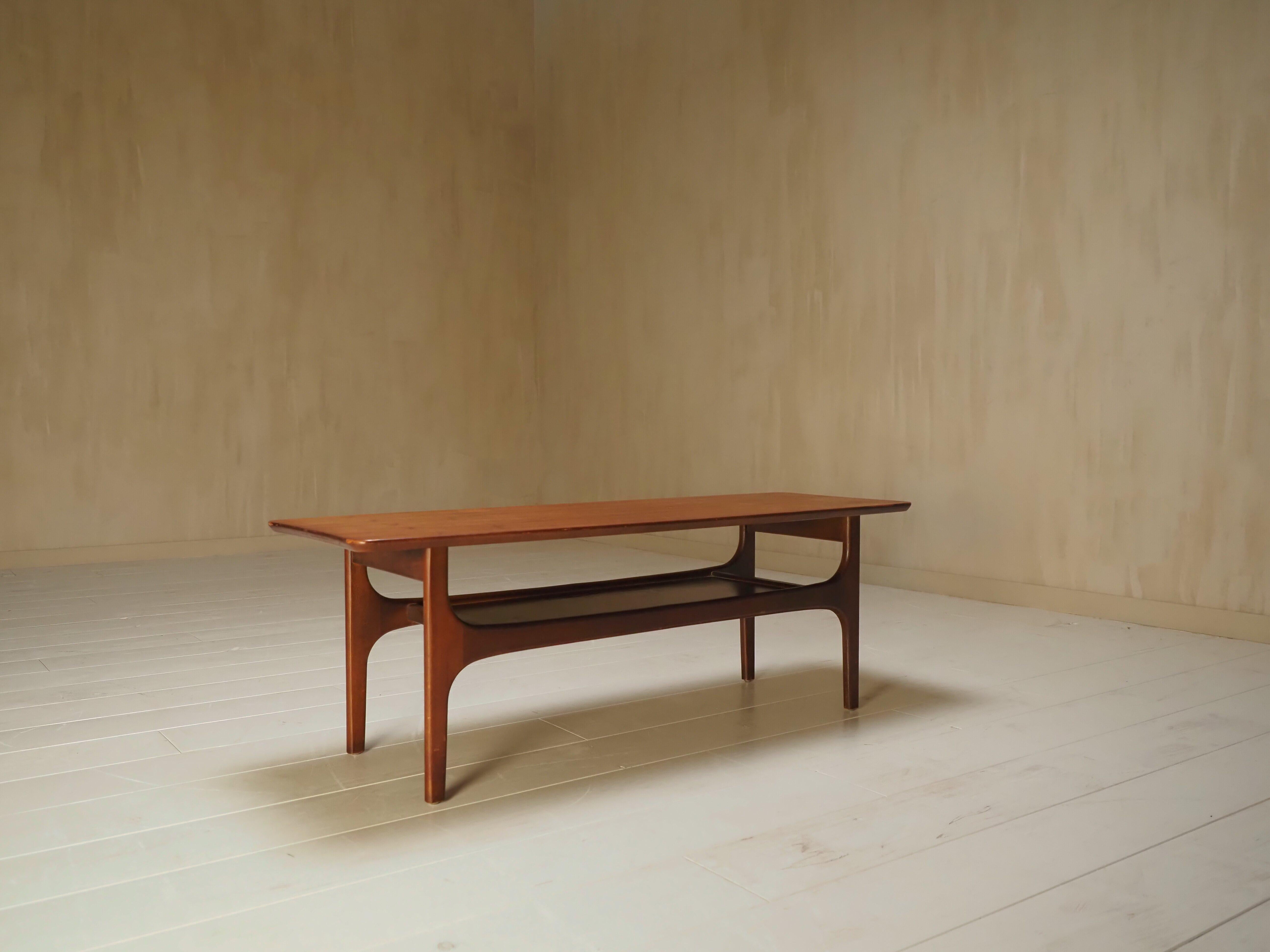 Mid-Century Modern Jentique UK 1960’s coffee table For Sale