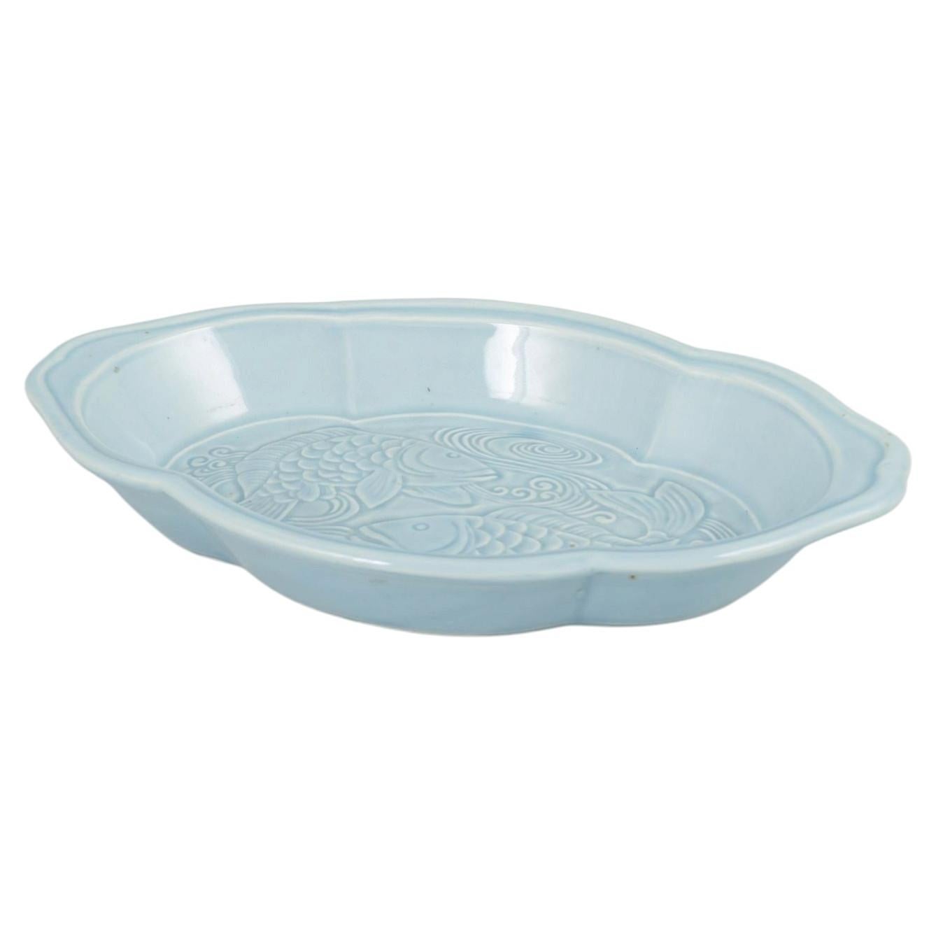 Jepson Pottery, Stati Uniti. Un piatto unico in stile cinese. Metà del XX secolo. in vendita