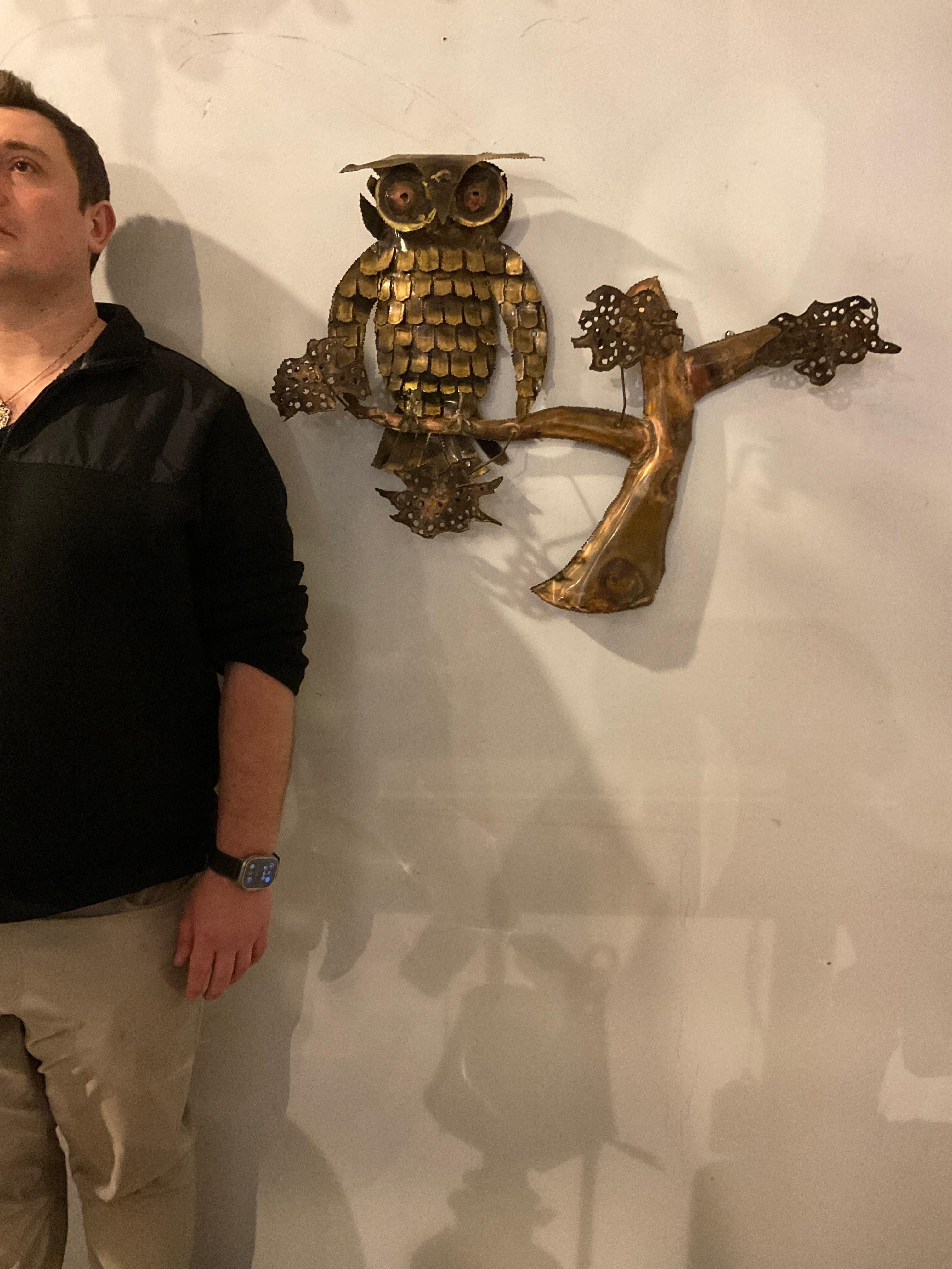 Jere Style Brass  Owl Wall Sculpture  In Good Condition For Sale In Tarrytown, NY