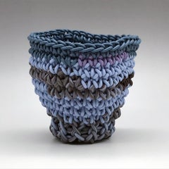 ""Crocheted Porcelain Tea Cup Number 88", Zeitgenössisch, Porzellan, Skulptur