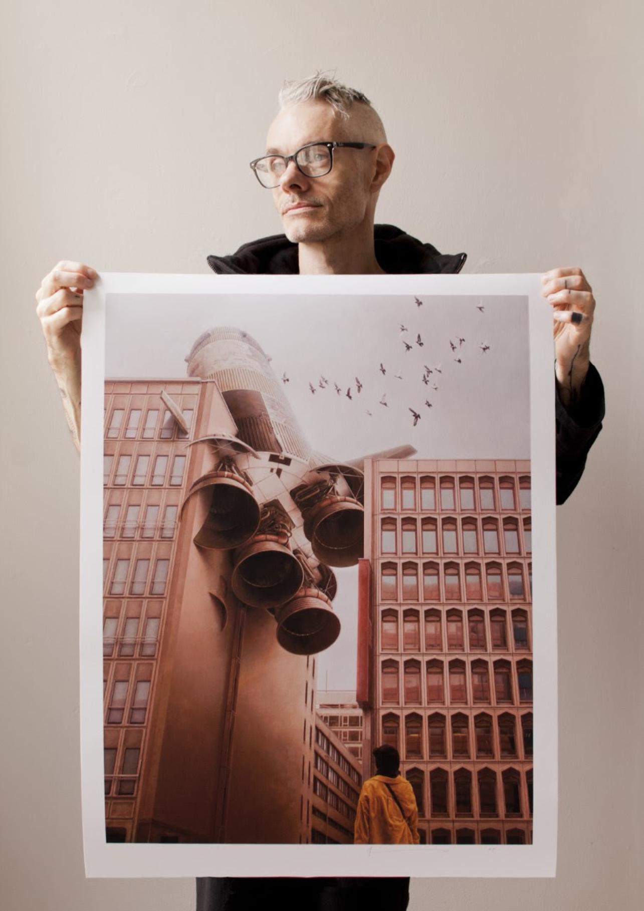 JEREMY GEDDES – EDIFICE, Limited Surrealism Rocket, australischer Künstler Modern (Braun), Figurative Print, von Jeremy Geddes