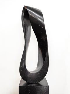 Mobius H3 14/50 - smooth, elegant, black granite, abstract sculpture on plinth