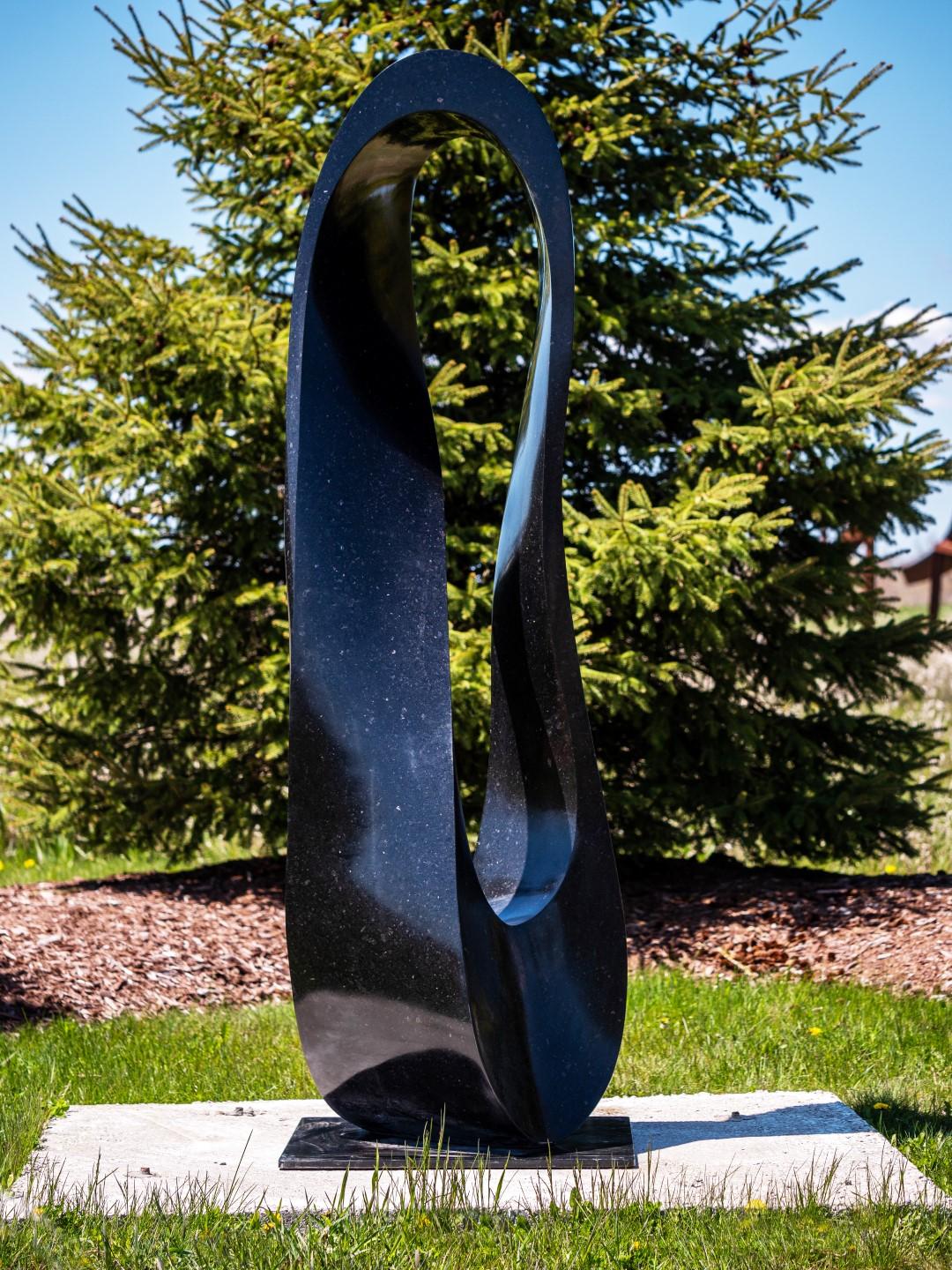 Mobius H6 25/50 - large, smooth, black granite, abstract, outdoor sculpture - Contemporary Sculpture by Jeremy Guy