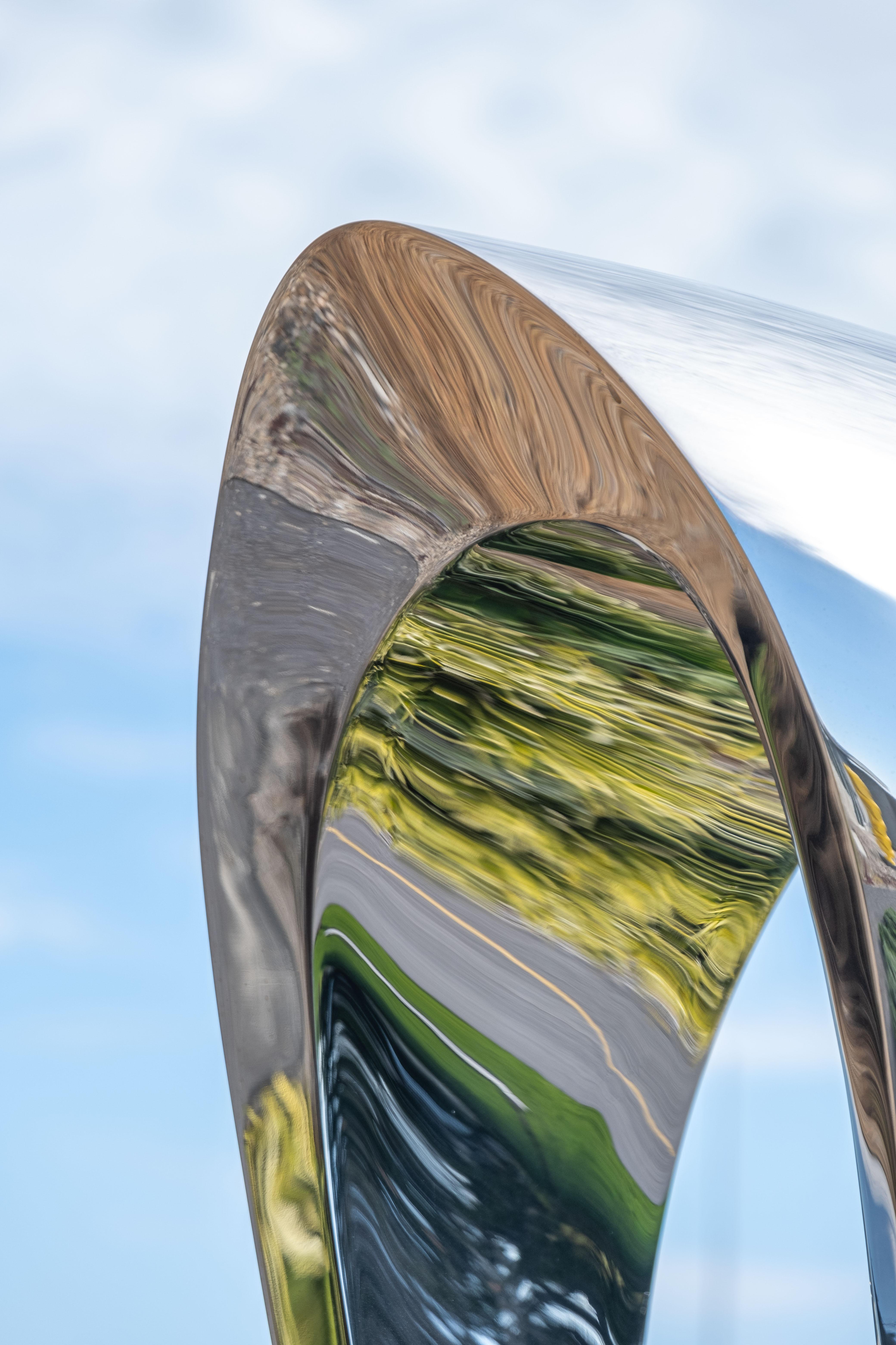 Mobius H6 Acciaio inossidabile lucidato a specchio - astratto, contemporaneo, scultura in vendita 5