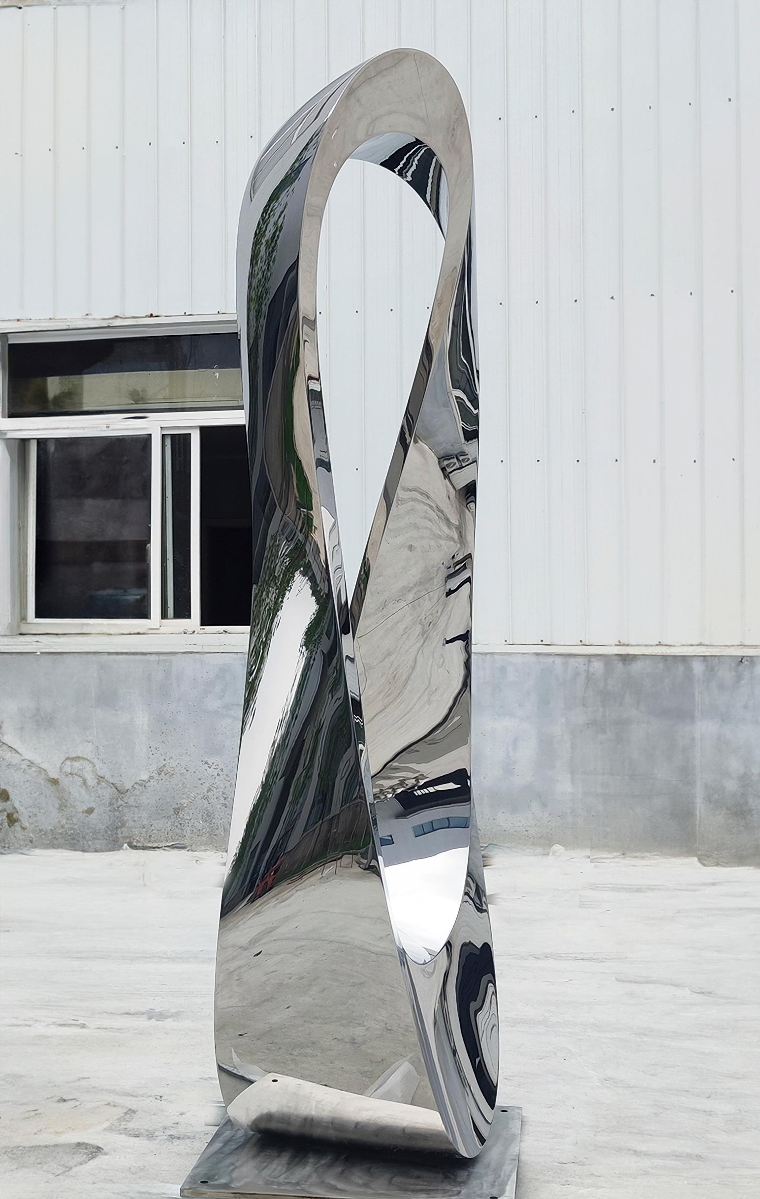 Mobius H9 SS 2/50 - large, abstract, polished stainless steel, outdoor sculpture - Sculpture by Jeremy Guy