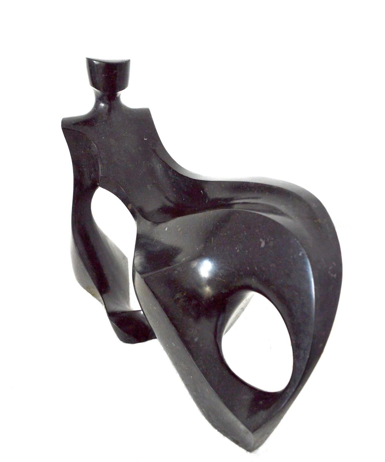 Repose 6/50 - granit noir, lisse, sculpture figurative de table