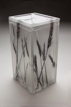 A Greater Yield, zeitgenössische Glasskulptur, 15 x 8 x 7 Zoll, Jeremy Lepisto