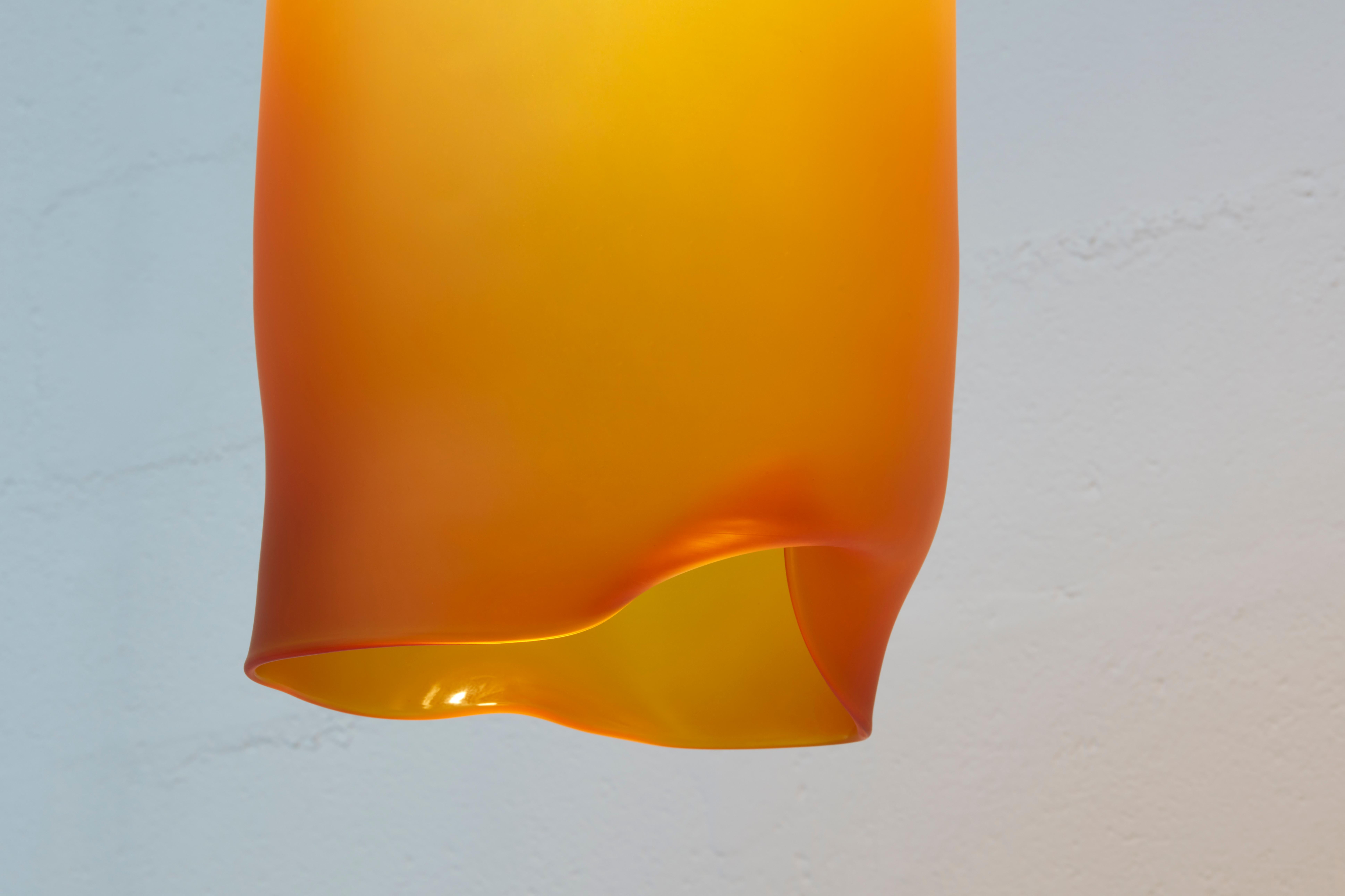 Vetro soffiato Ciondolo in vetro soffiato a mano Jeremy Maxwell Wintrebert Mesh in vendita