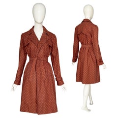 Jeremy Scott Collection Sates Automne 2000 Tailored Printed Reversed Paris Trench Coat