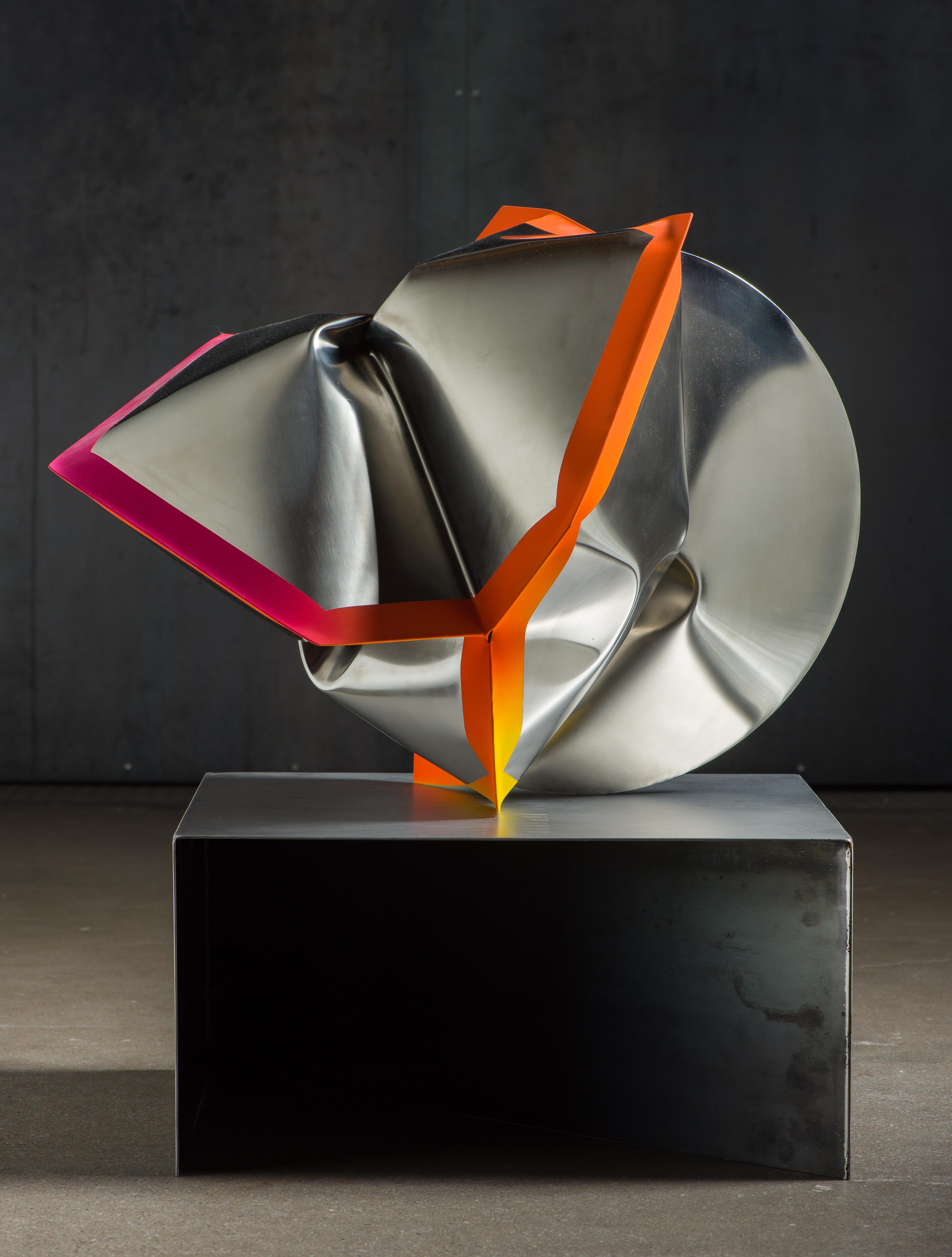 Jeremy Thomas Abstract Sculpture - Napthalene Magenta