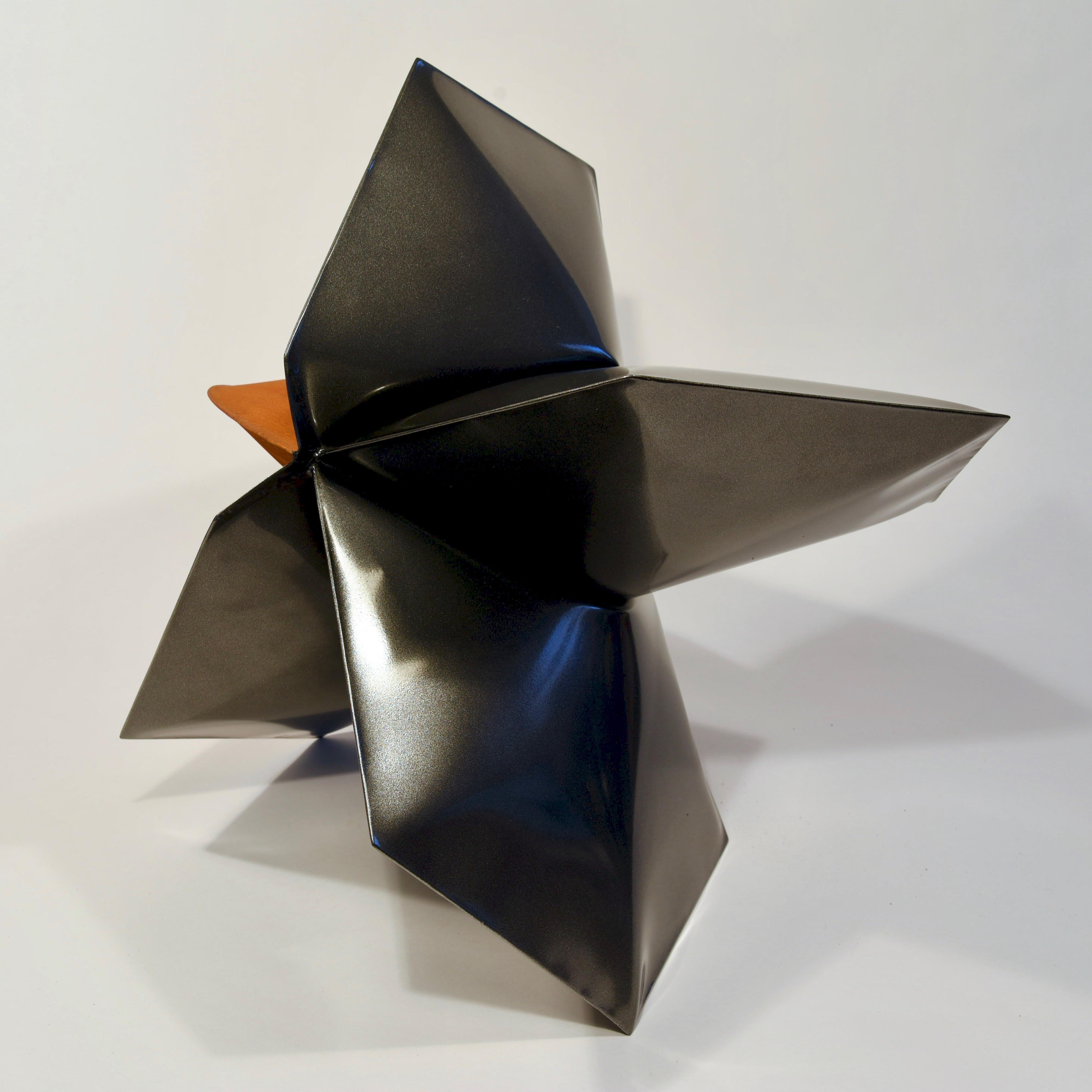 Ovintiv Grey - Contemporary Sculpture by Jeremy Thomas