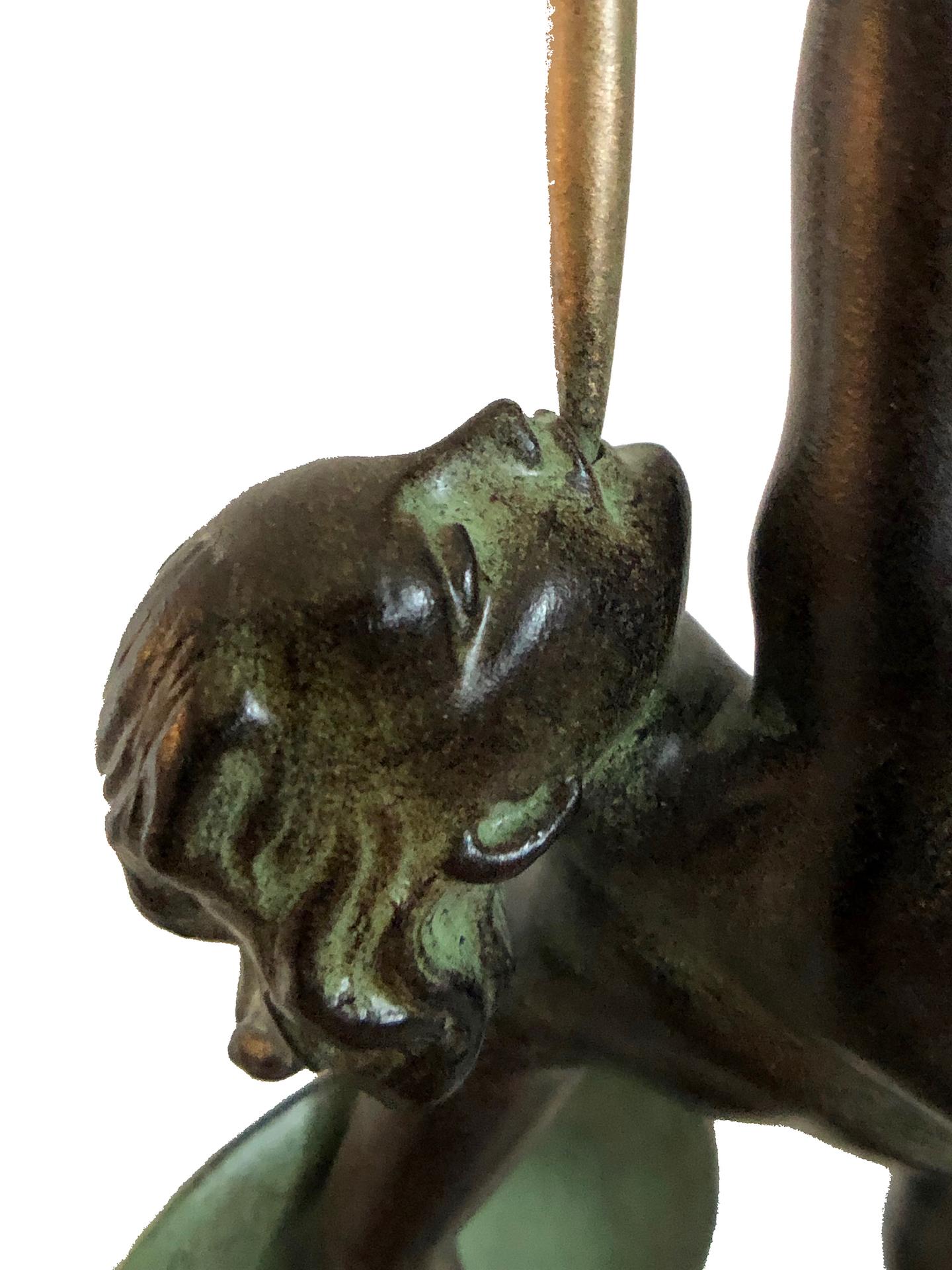 Sculpture trompette de Jericho de Raymonde Guerbe par Max Le Verrier de style Art Déco 2