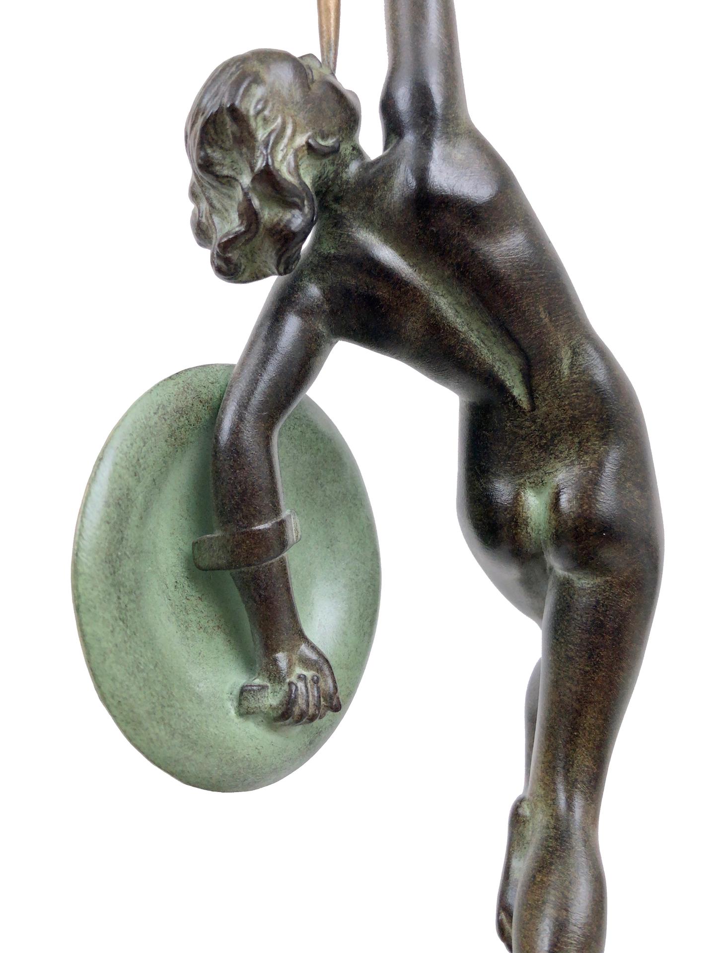 Sculpture trompette de Jericho de Raymonde Guerbe par Max Le Verrier de style Art Déco 8