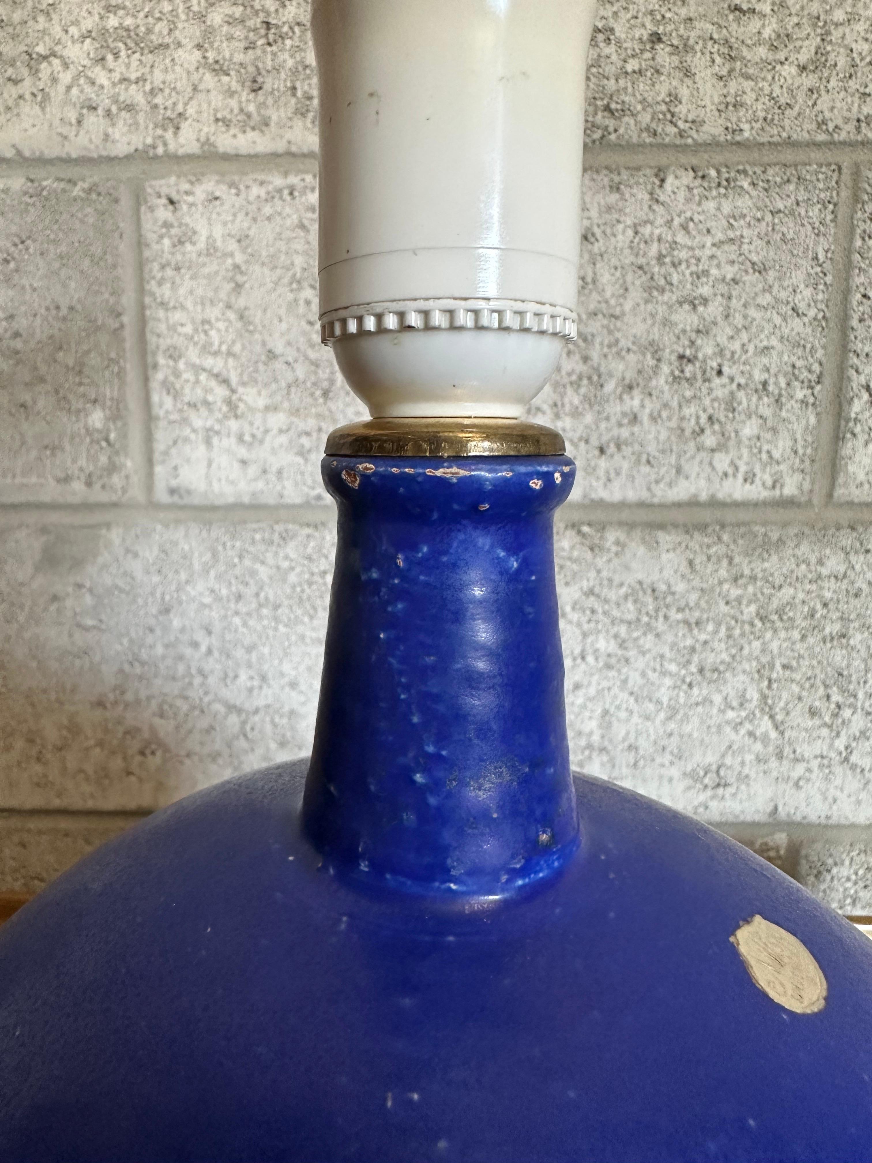 Céramique Lampe de table Jerk Werkmäster en céramique, Nittsjö Suède, années 1940 en vente