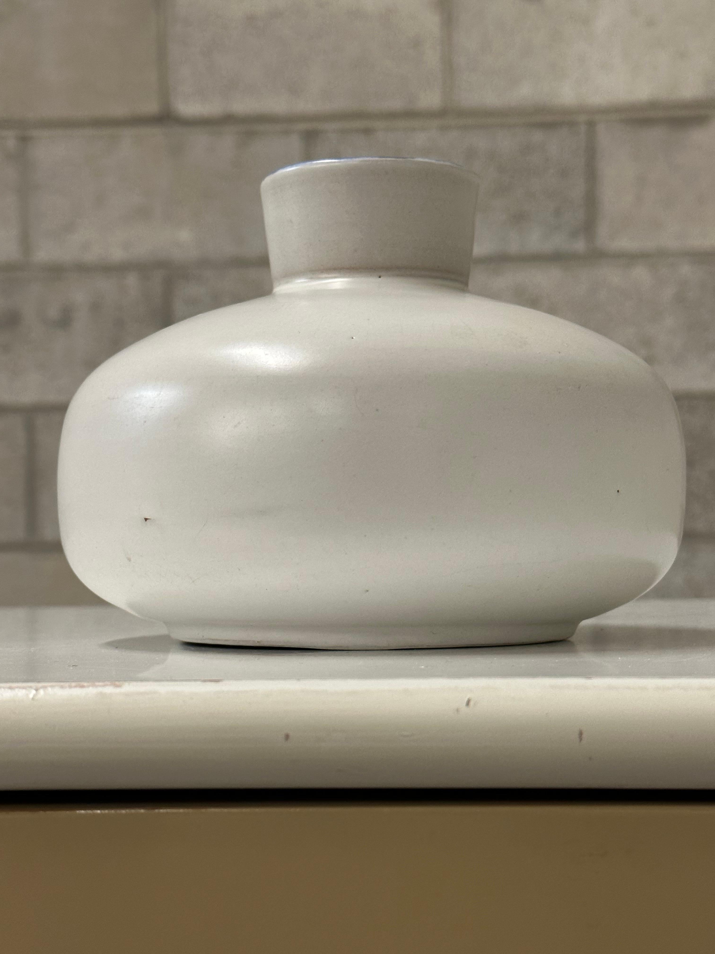 Stoneware Jerk Werkmäster for Nittsjö Unusual Low Vase For Sale