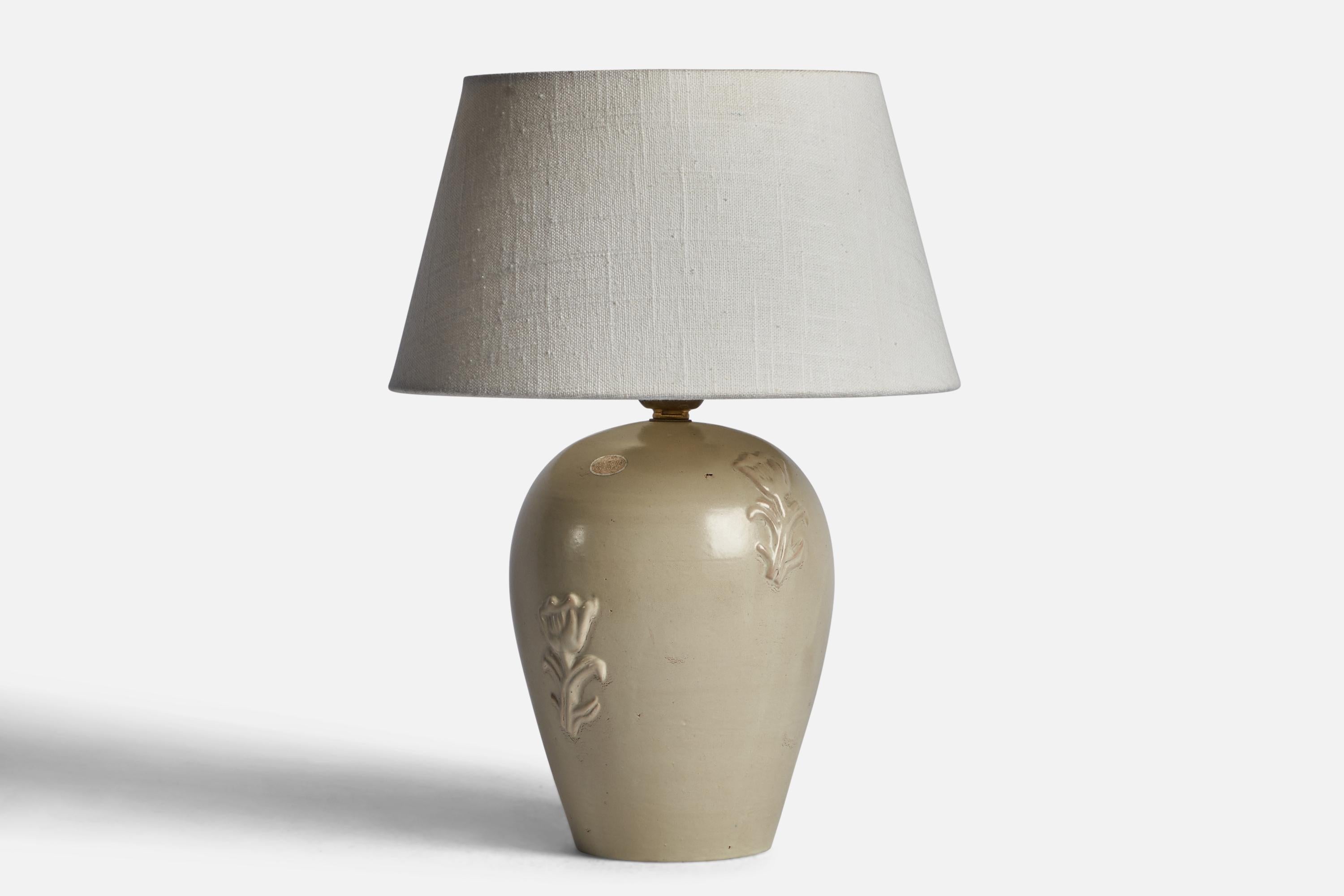 Lampada da tavolo in gres smaltato grigio disegnata da Jerk Werkmäster e prodotta da Nittsjö, Svezia, anni '30.

Dimensioni della lampada (pollici): 10,75