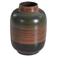 Jerk Werkmäster, Vase, Brown Glazed Earthenware, Nittsjö, Sweden, c. 1940s