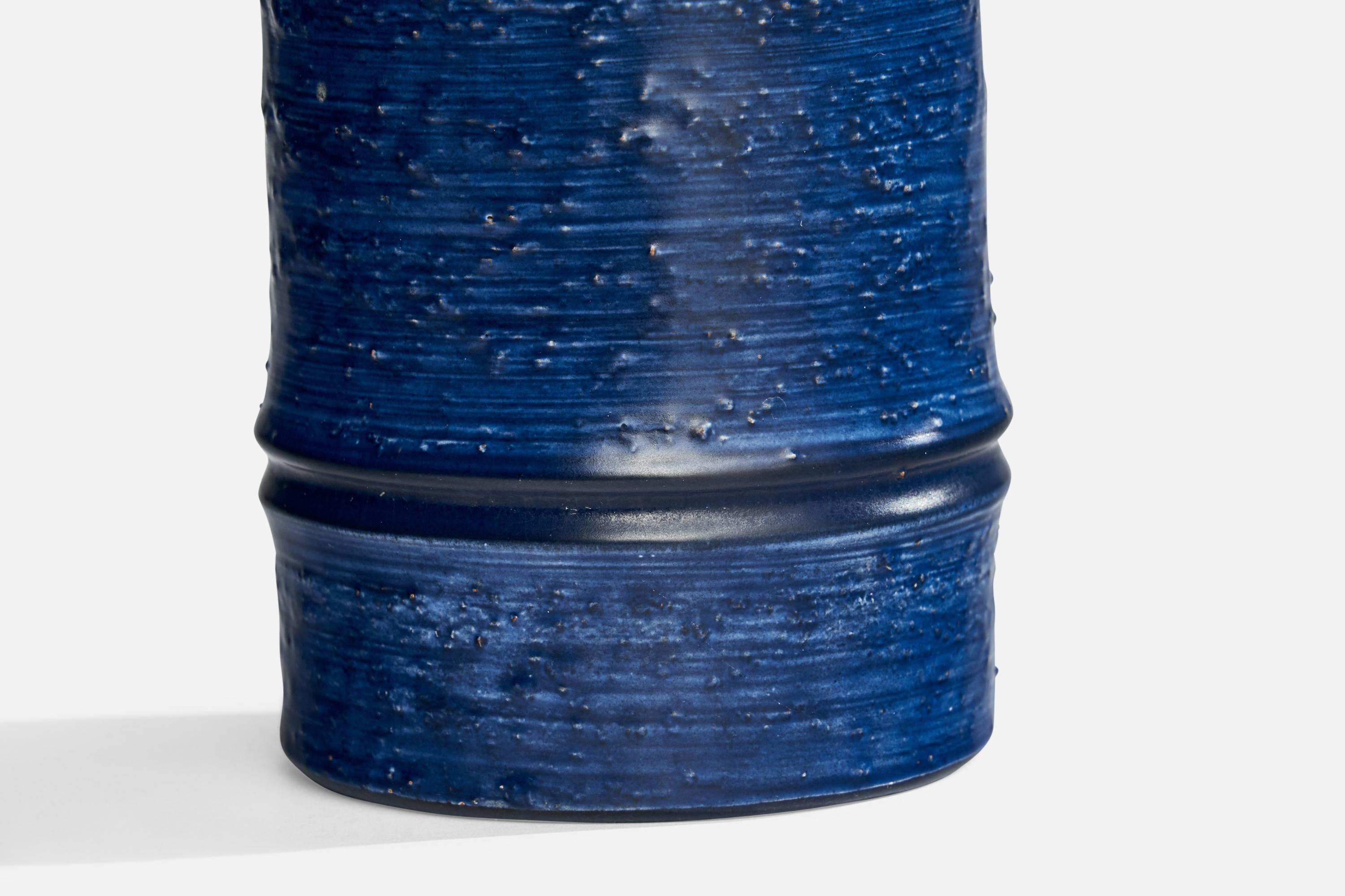 Milieu du XXe siècle Jerk Werkmäster, vase, céramique, Suède, années 1930 en vente