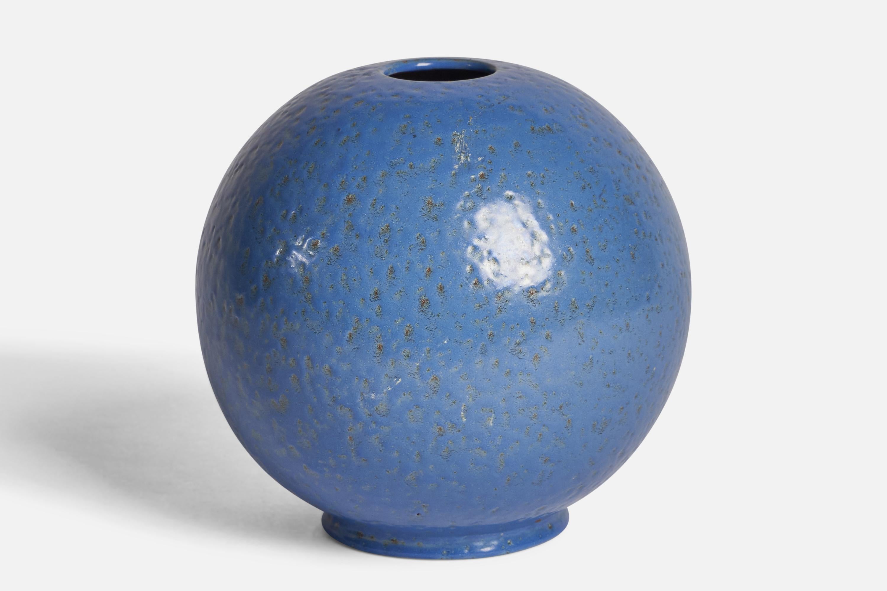 A blue-glazed earthenware vase designed by Jerk Werkmäster and produced by Nittsjö, Sweden, 1930s.

“434 / KK” signature on bottom