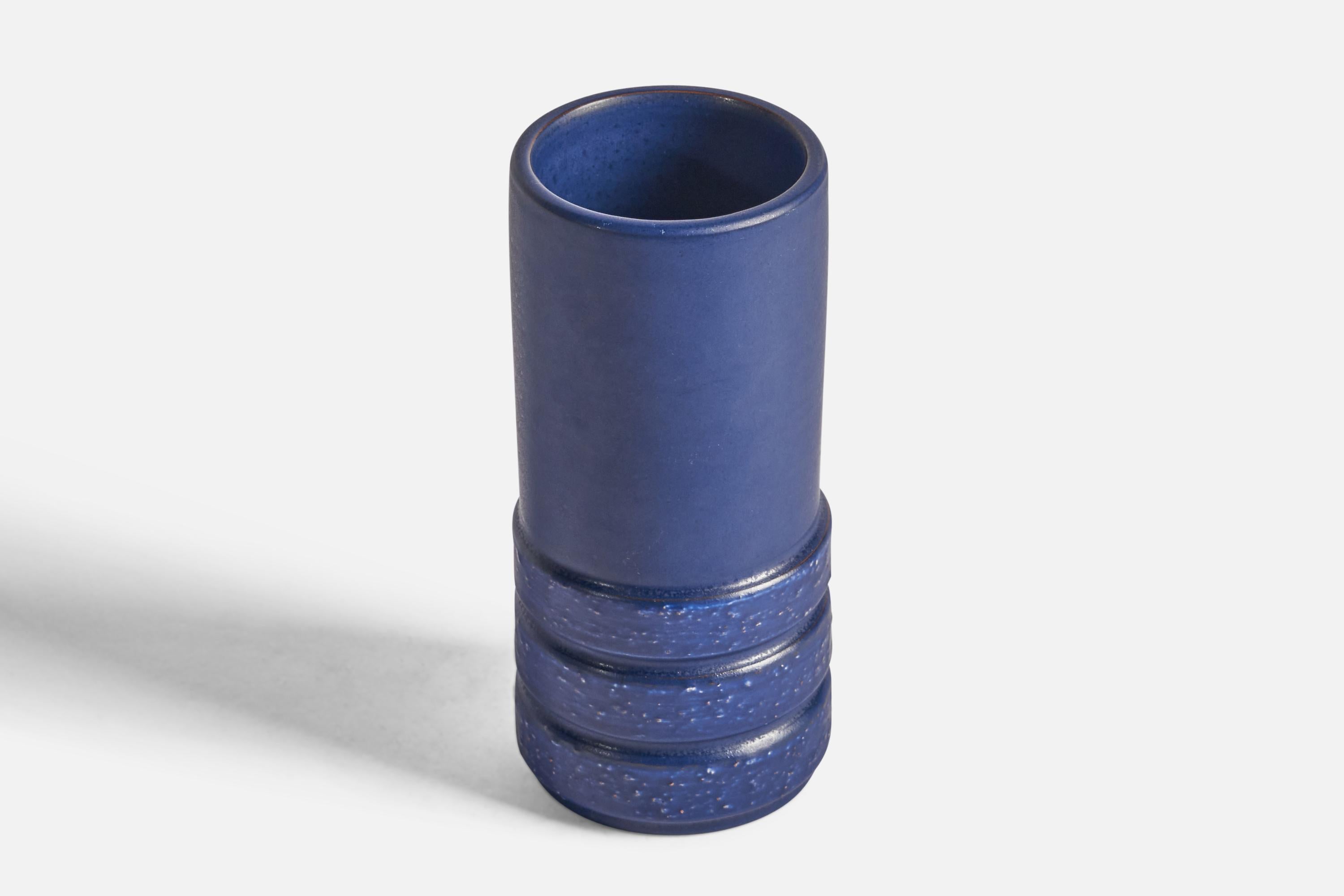 Jerk Werkmäster, Vase, Steingut, Schweden, 1930er Jahre (Skandinavische Moderne) im Angebot