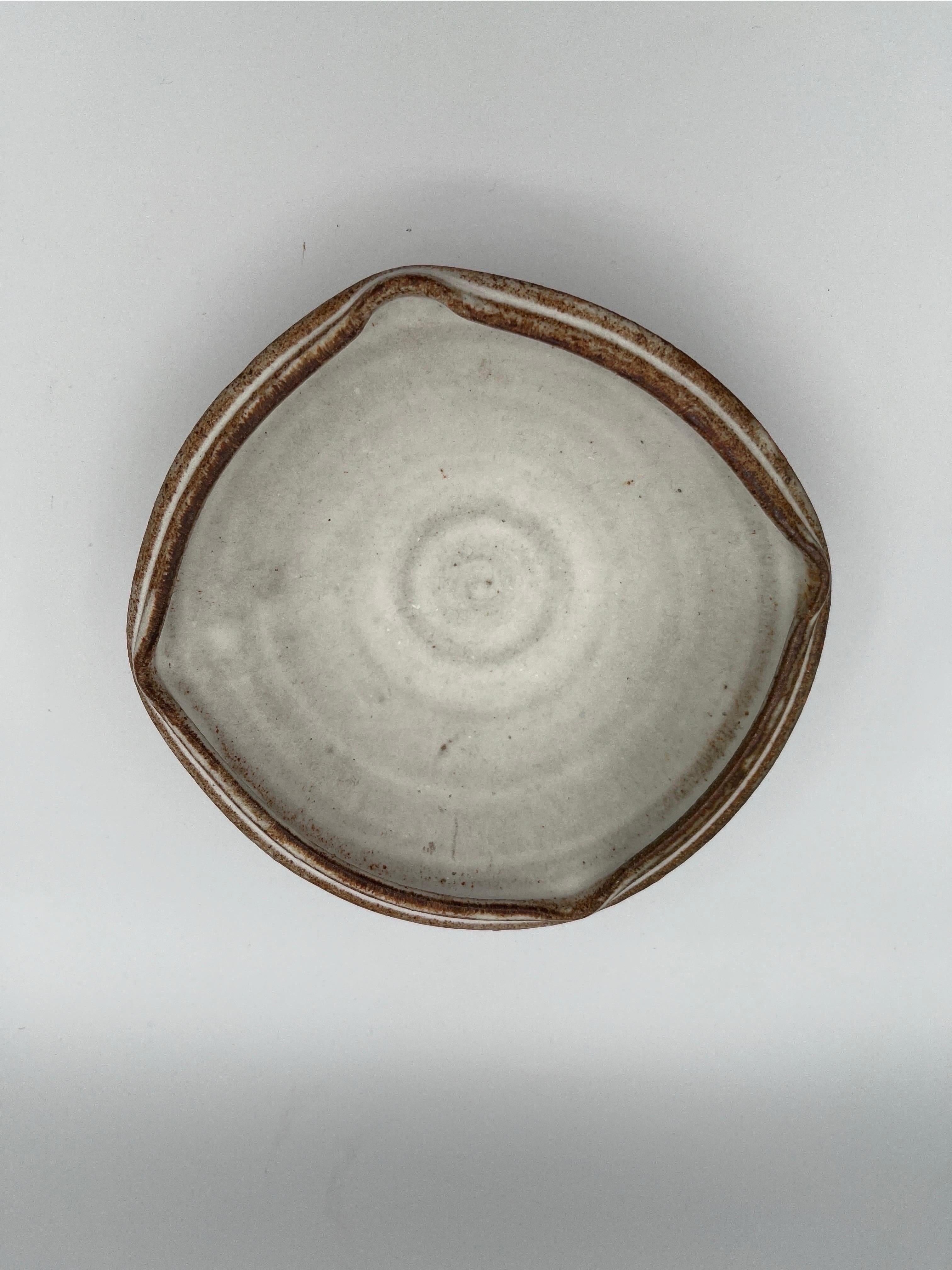Americano Ciotola in ceramica modernista di Jerome Ackerman in vendita