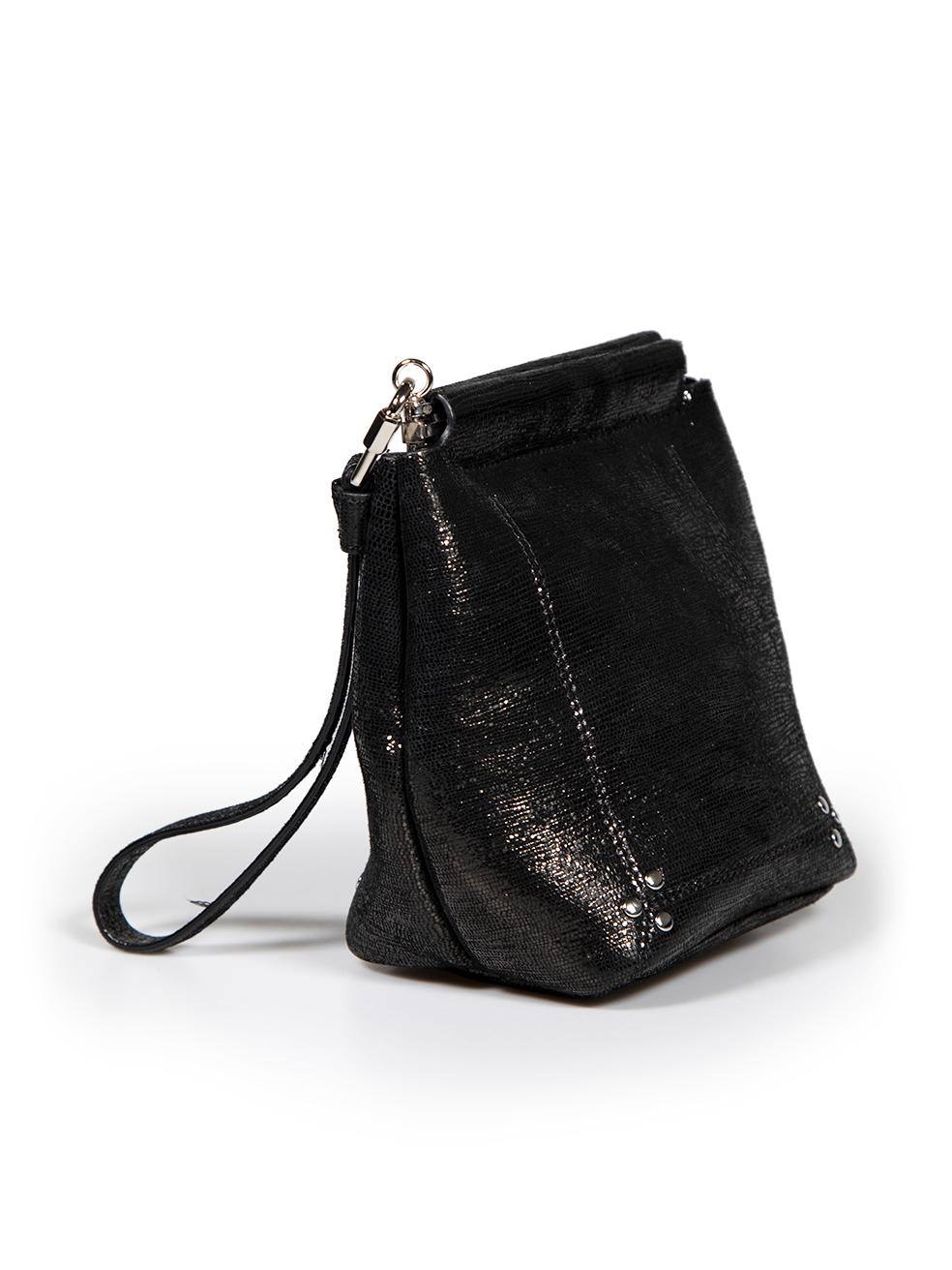 CONDITION is Very good. Minimal wear to bag is evident. Minimal wear to the front with a small abrasion to the leather on this used Jérôme Dreyfuss designer resale item. This item comes with original dust bag.
 
 
 
 Details
 
 
 Black metallic
 
