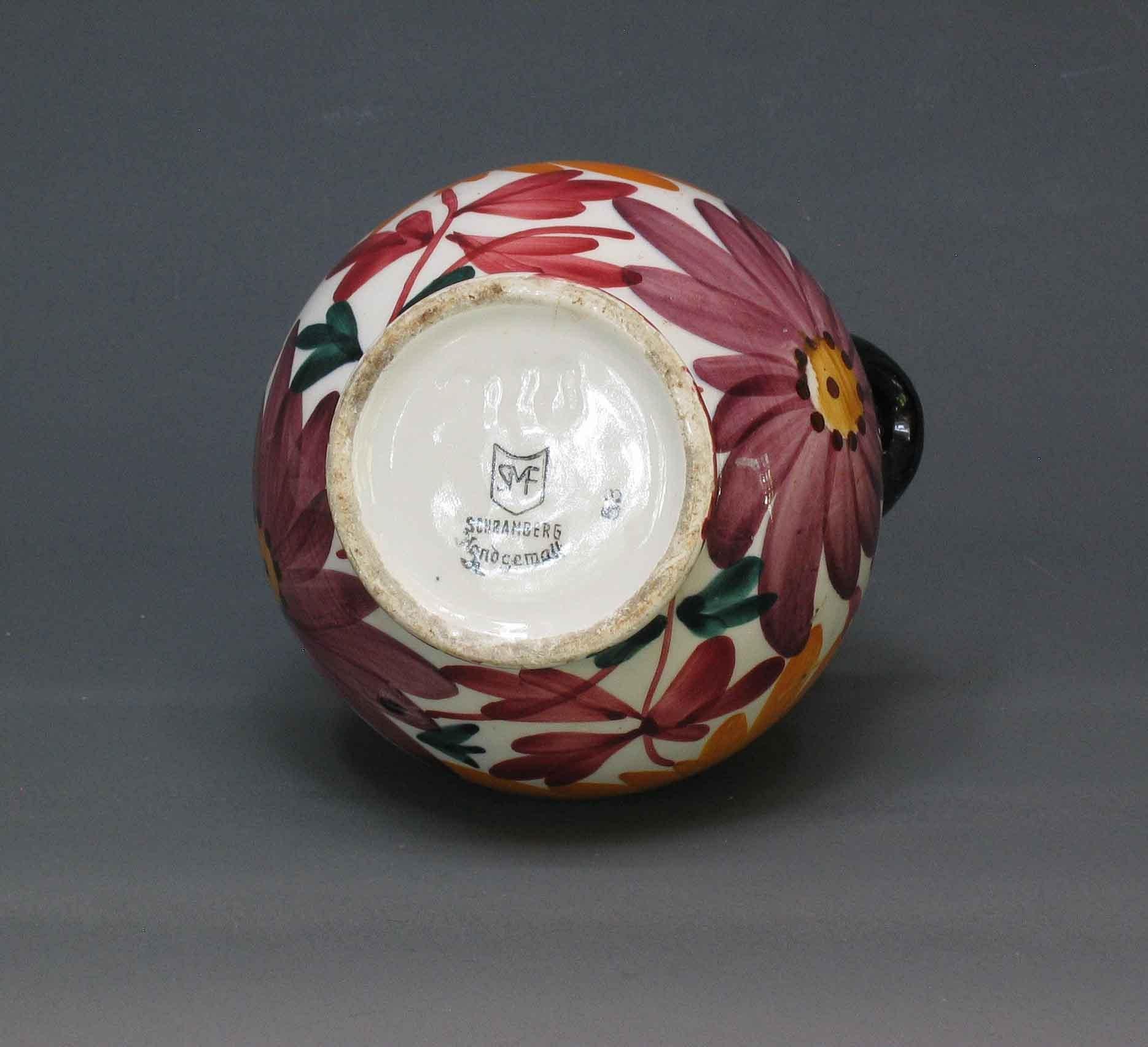 Vase balustre en céramique de Jérôme Massier et divers autres vases en poterie Bon état - En vente à Ottawa, Ontario