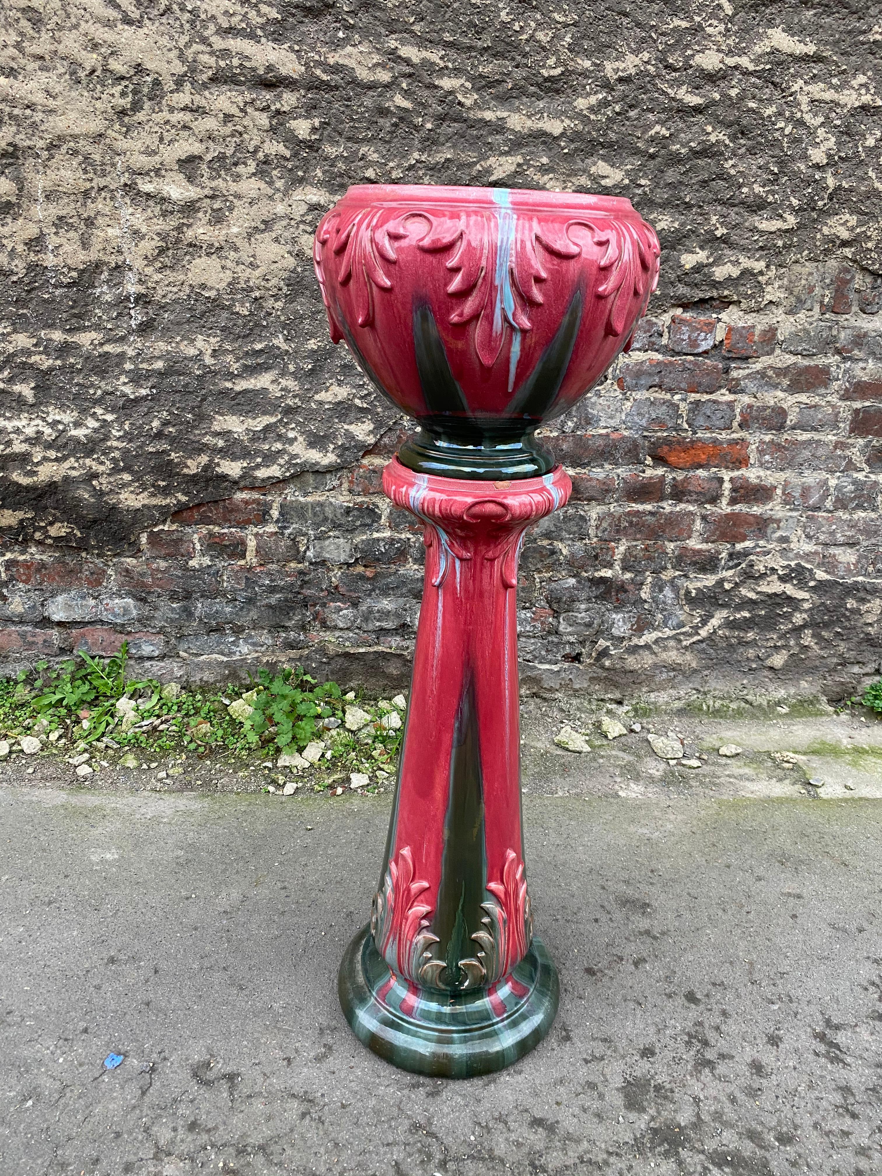 Français Jerome Massier, piédestal et son pot de fleurs en céramique Art nouveau, Vallauris, 1900 en vente