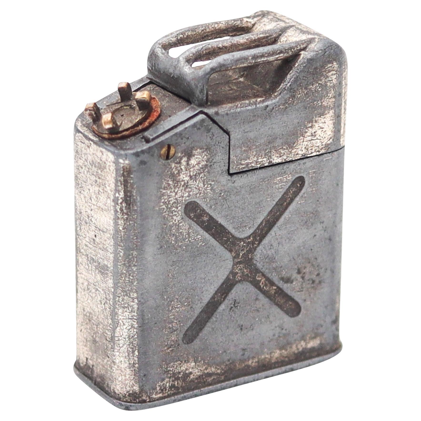 JERRICAN Paris 1946 Lizenziert von Clodion Petroldosen-Taschenleuchter