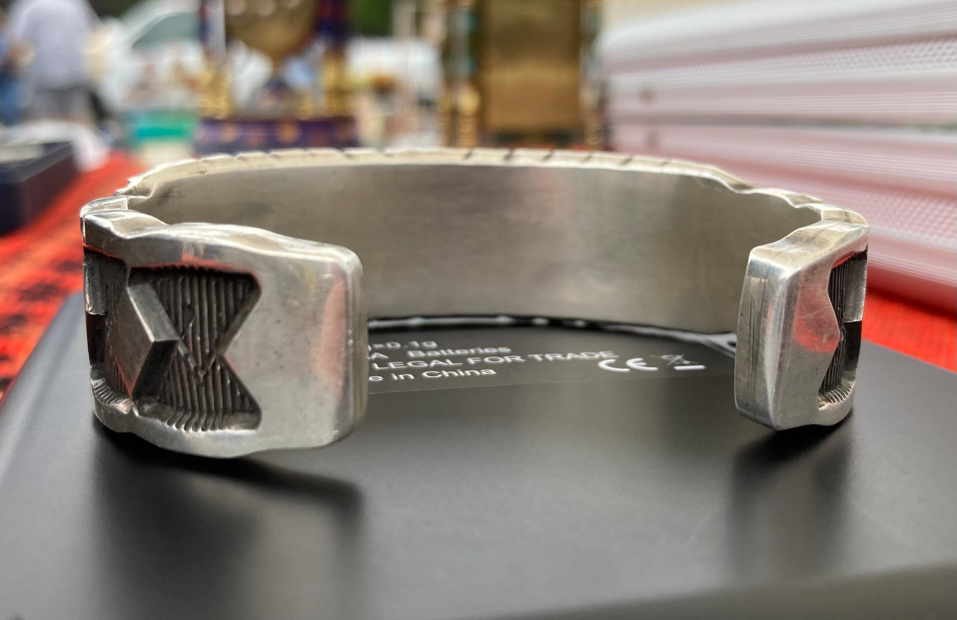 Jerrold Tahe Navajo Native American 118.5g Hand Stamped Cuff Bracelet In Good Condition In San Diego, CA