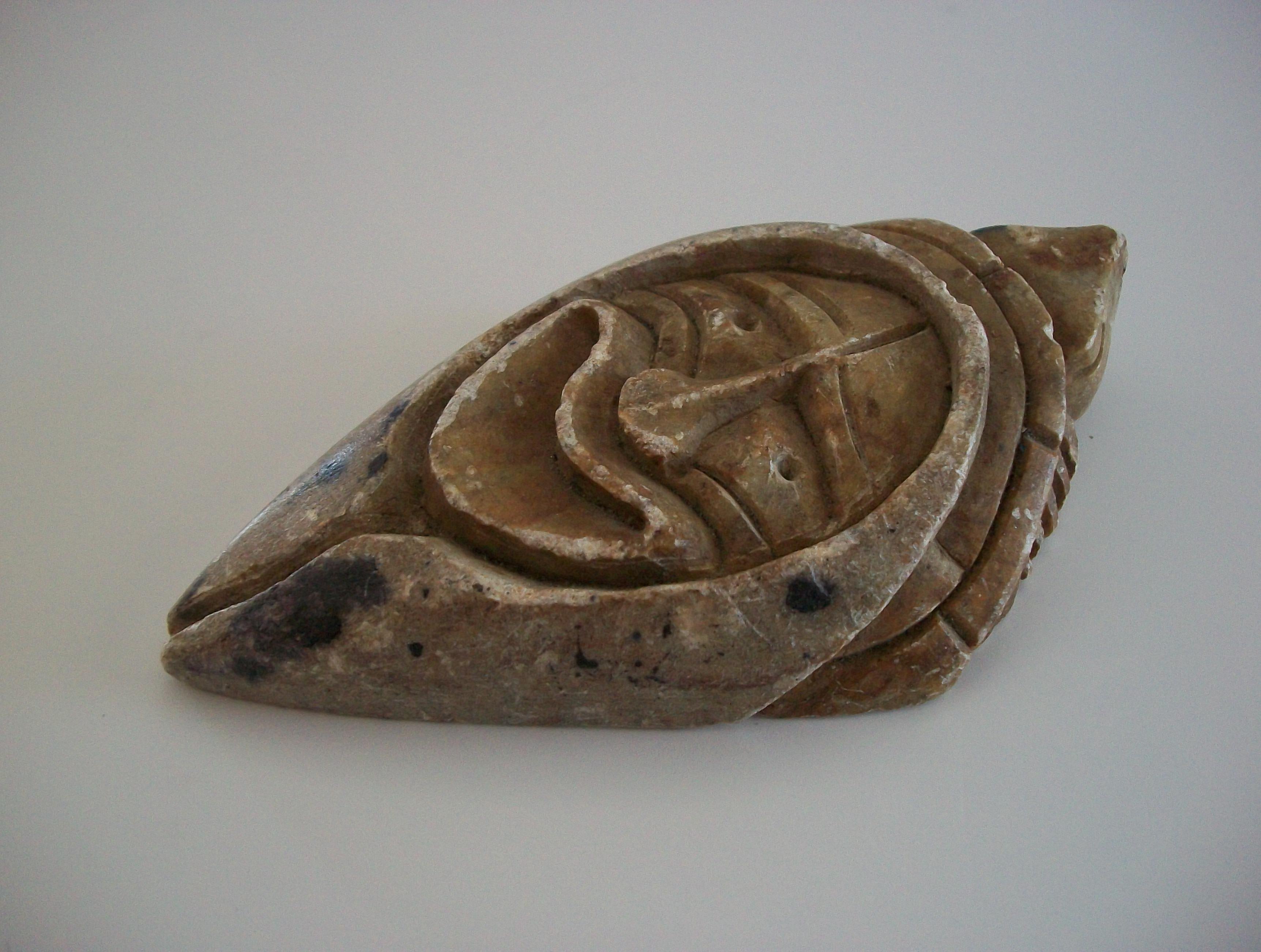 JERRY HENRY - Iroquois Turtle/False Face Soapstone Carving - Canada - Circa 1970 For Sale 5