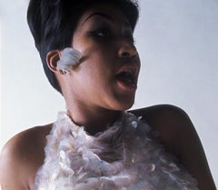 Jerry Schatzberg - Aretha Franklin, Rainbow Fog (ritagliato), 1967, Stampato dopo