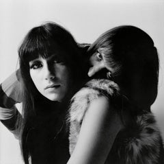 Jerry Schatzberg - Sonny & Cher, Eyes Have It, Photographie 1965, Imprimé après